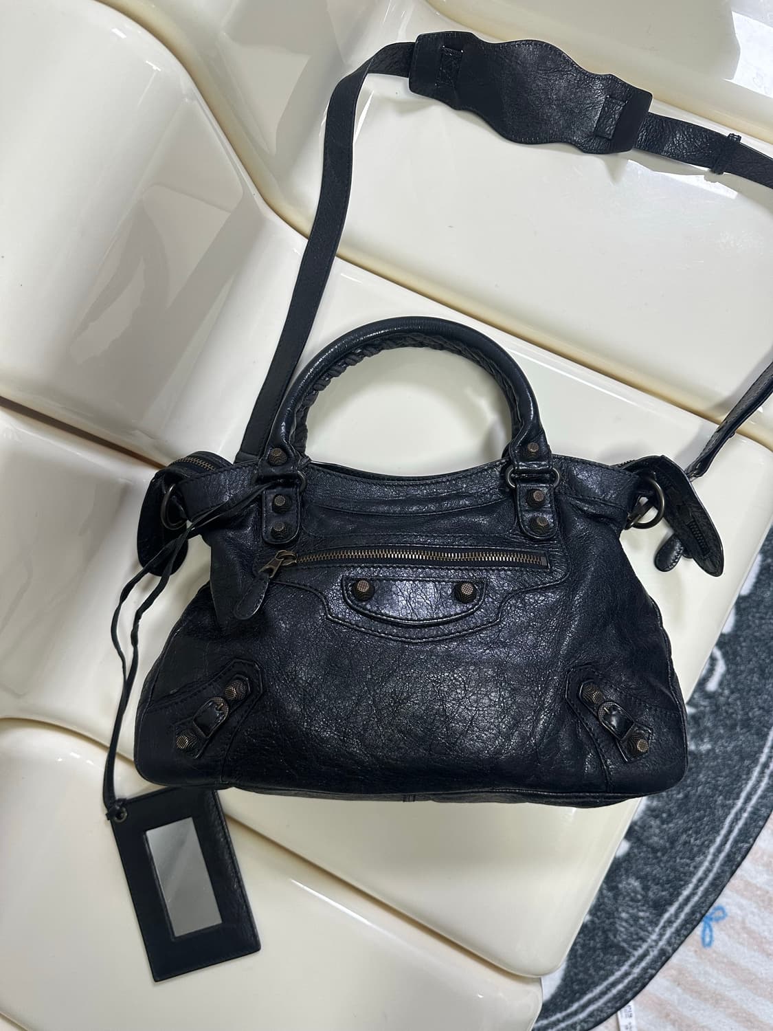 [A 정품] 발렌시아가 시티 모터백 타운 블랙 상품이미지7