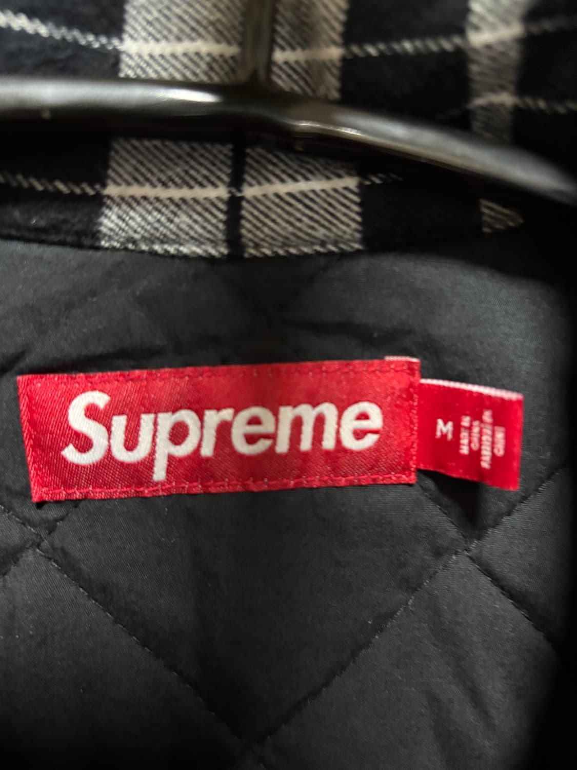 슈프림 24fw 퀼티드 플란넬 집업셔츠 상품이미지3