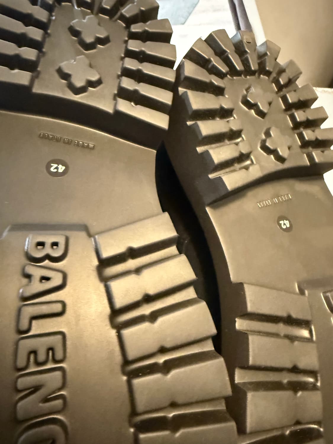 [42] 발렌시아가 스테로이드 부츠 상품이미지4