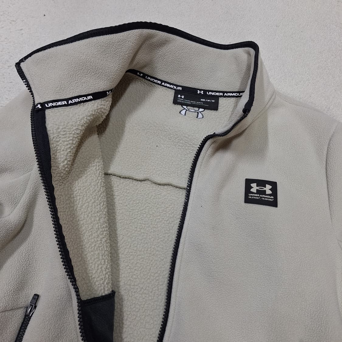 언더아머  폴리스M(상태최상) 상품이미지5