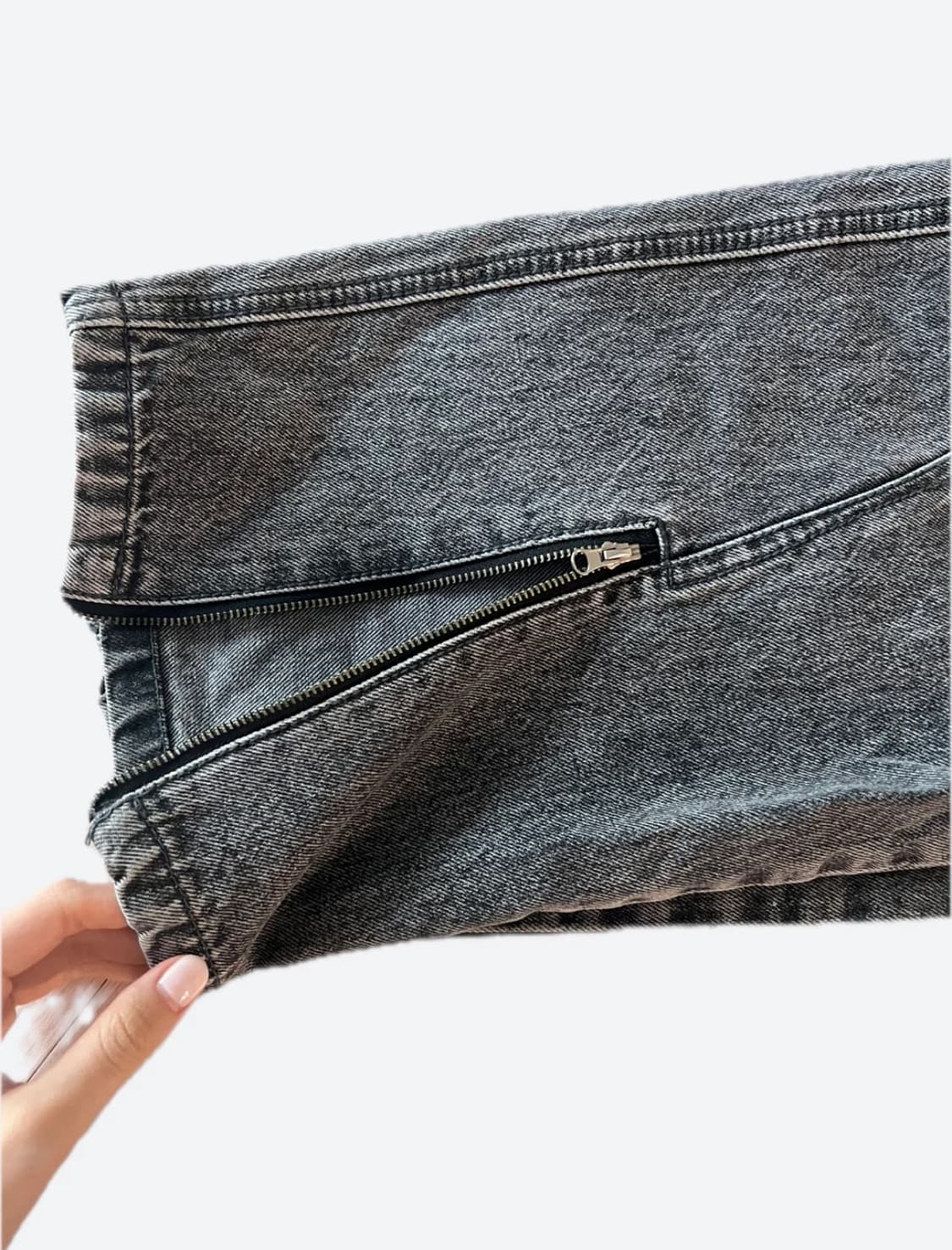 인사일런스 우먼 커브드 지퍼 데님팬츠 블랙컬러  상품이미지5