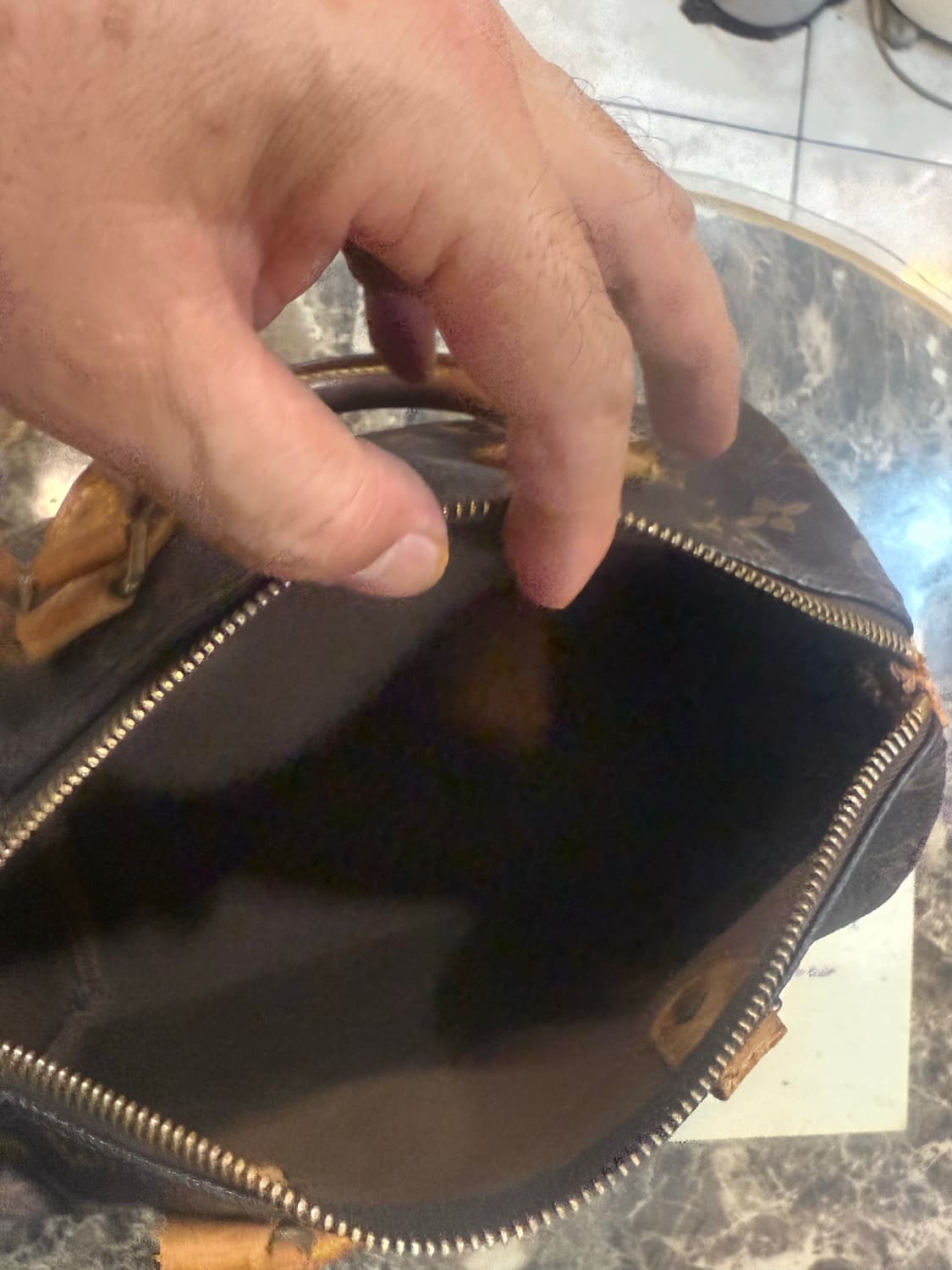 정품 루이비통 스피디 25 정품입니다 상품이미지6