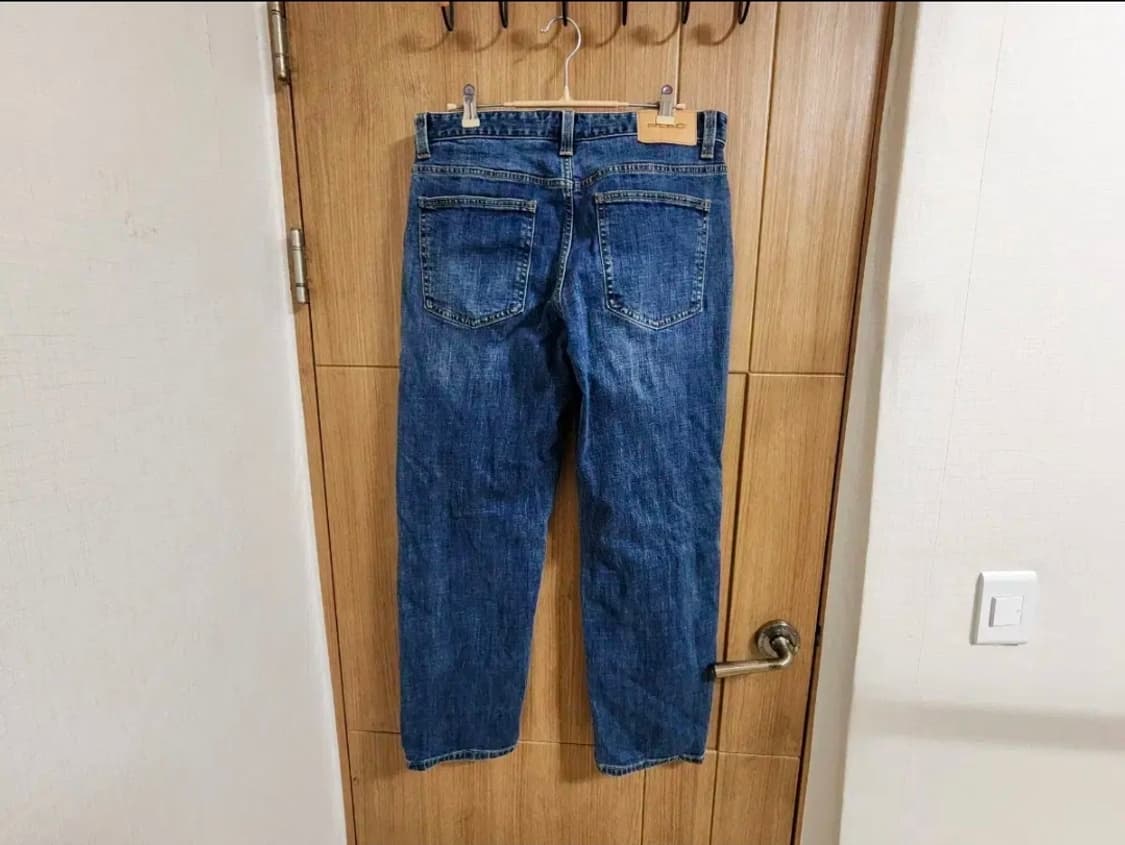 (33)플랙 워시드 테이퍼드 데님 팬츠 상품이미지3