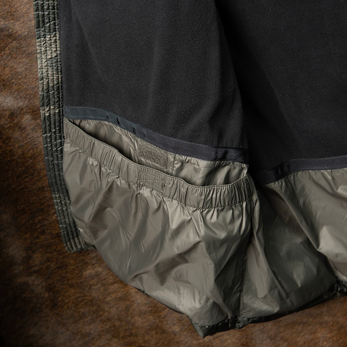 [108] 아베크롬비 카모플라쥬 그레이 덕다운 베스트 MT-1538  상품이미지9