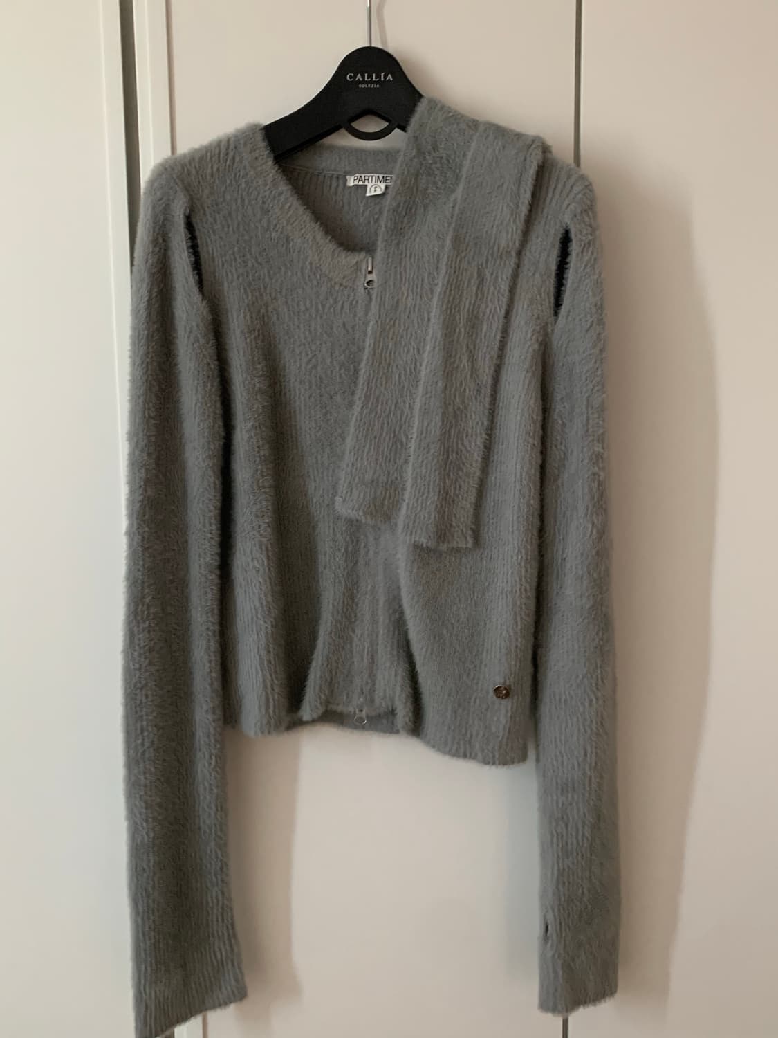 파르티멘토 우먼 퍼리 니트 가디건 머플러 세트 라이트 그레이 상품이미지2