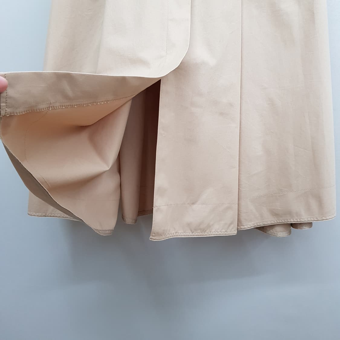 한섬 마인 2024 코튼 A라인 버튼 스커트 67-98사이즈 상품이미지3