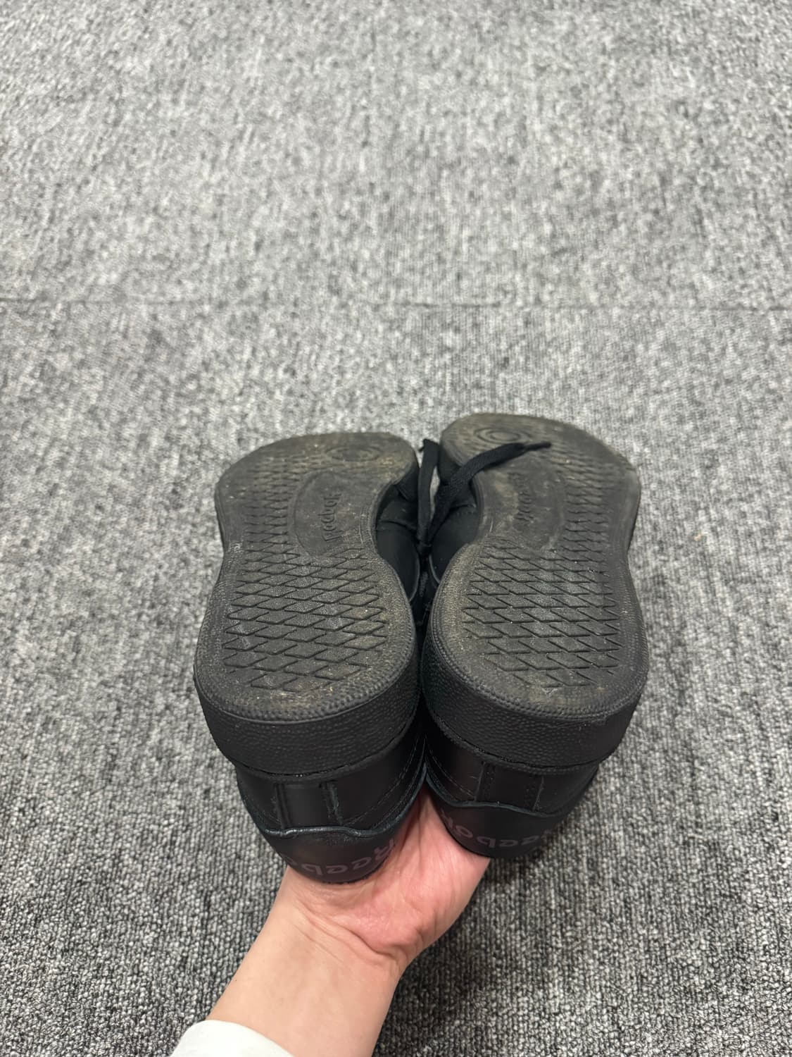 1회착용) 리복 클럽c 85 트리플 블랙 280 상품이미지6