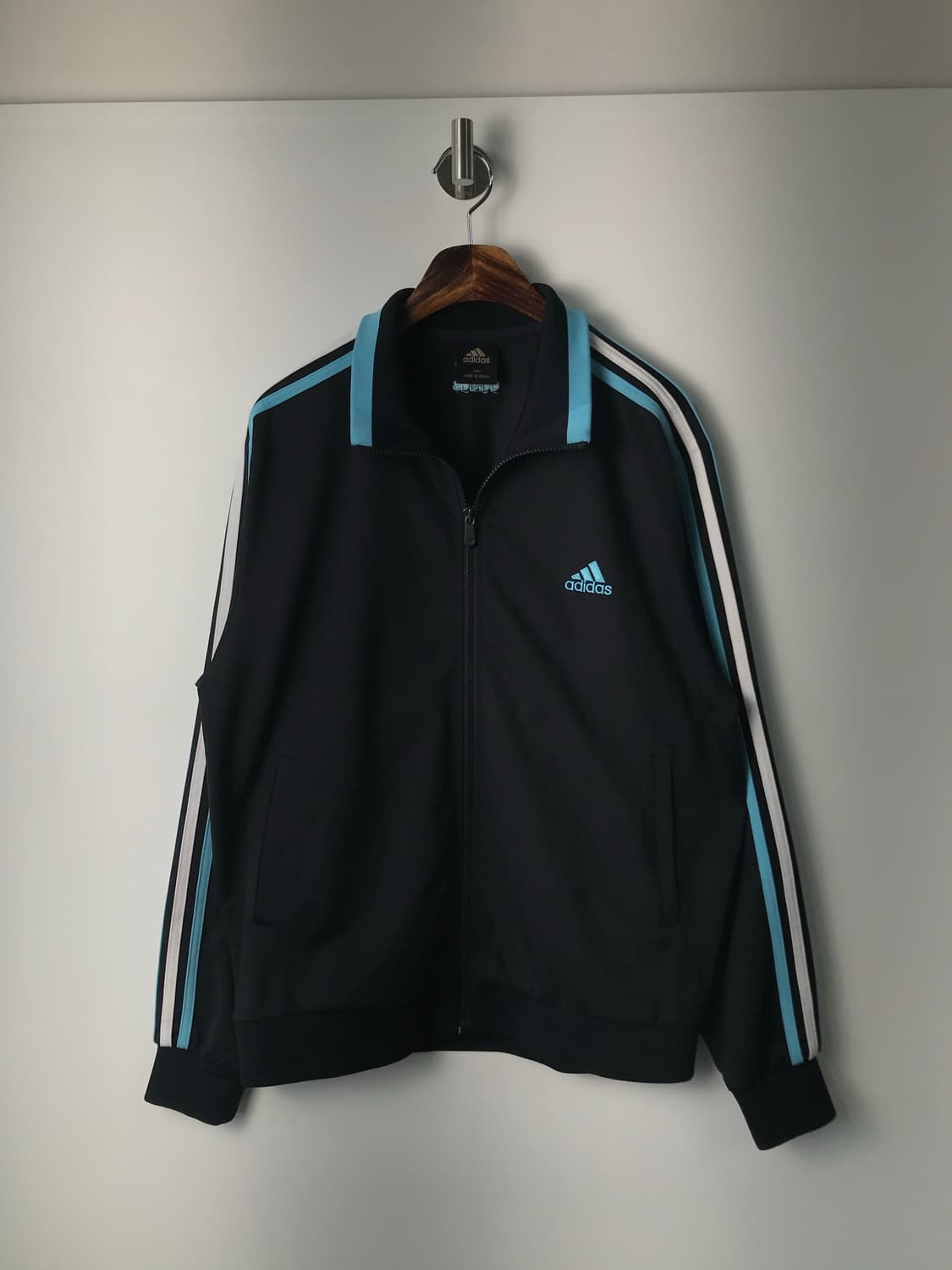 아디다스 자수로고 네이비 사이드라인 트랙 져지 상품이미지2