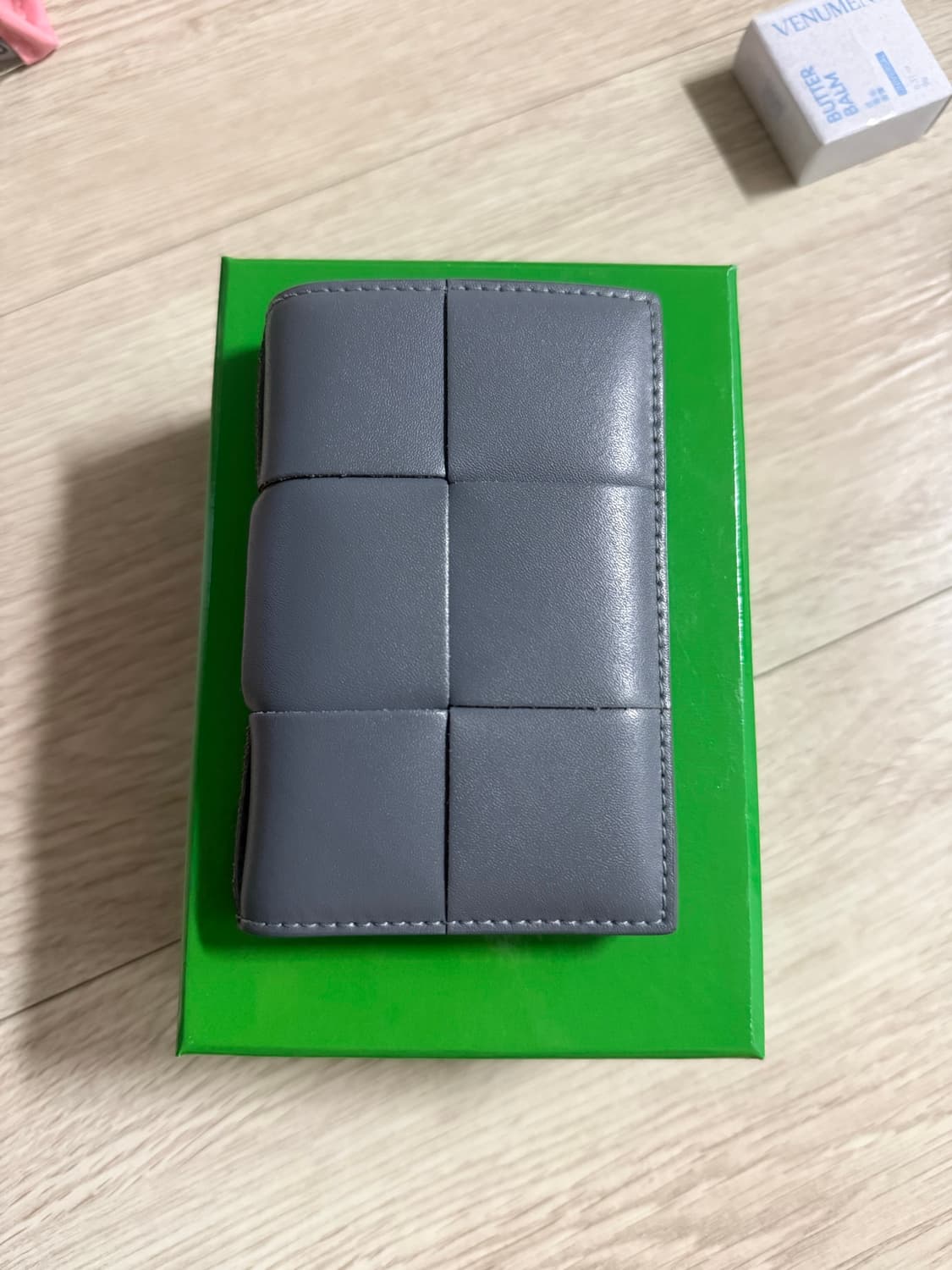 보테가베네타 플랩 카드 케이스 썬더 상품이미지1