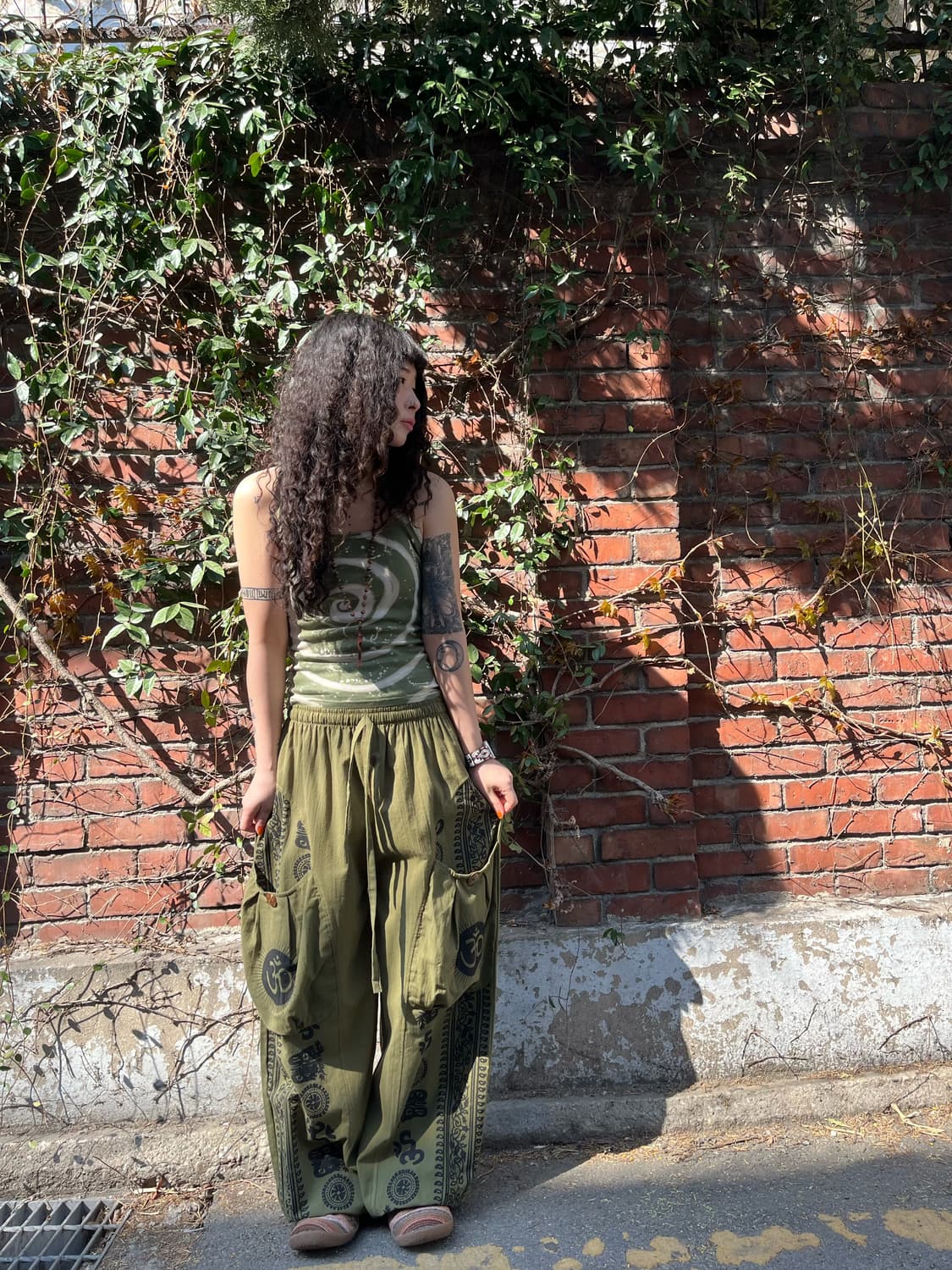 빈티지 카키 문양 와이드 팬츠 상품이미지3