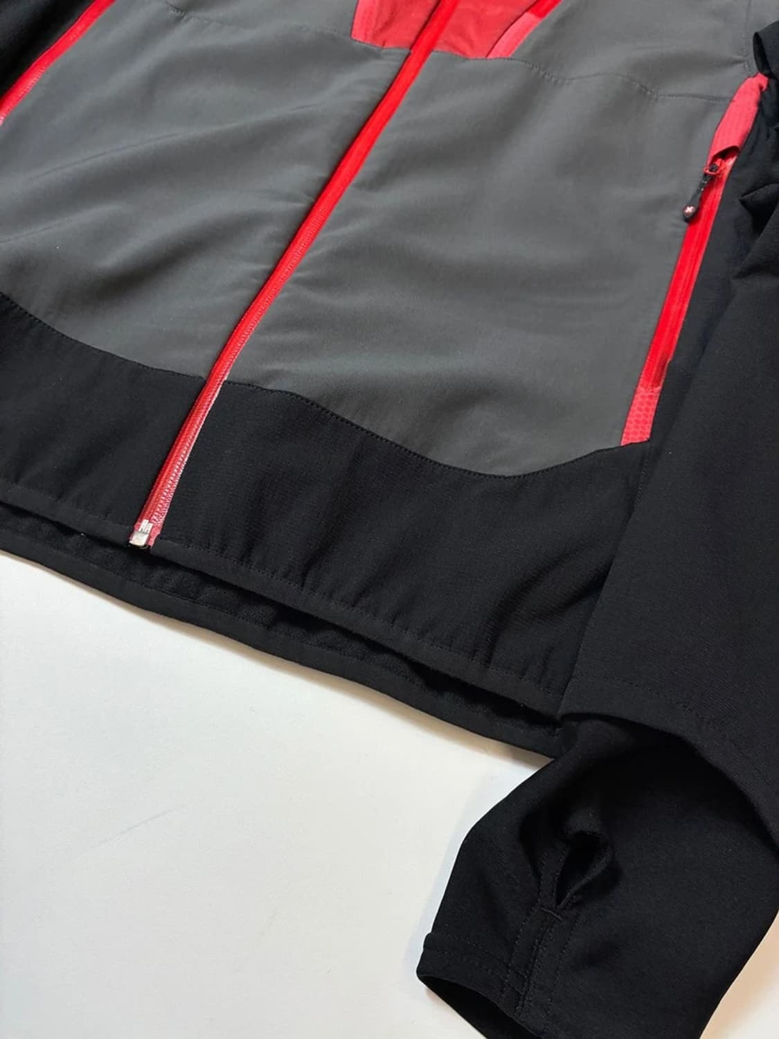 몬츄라 펄서 소프트 쉘 해체주의 자켓 PN8396 상품이미지3