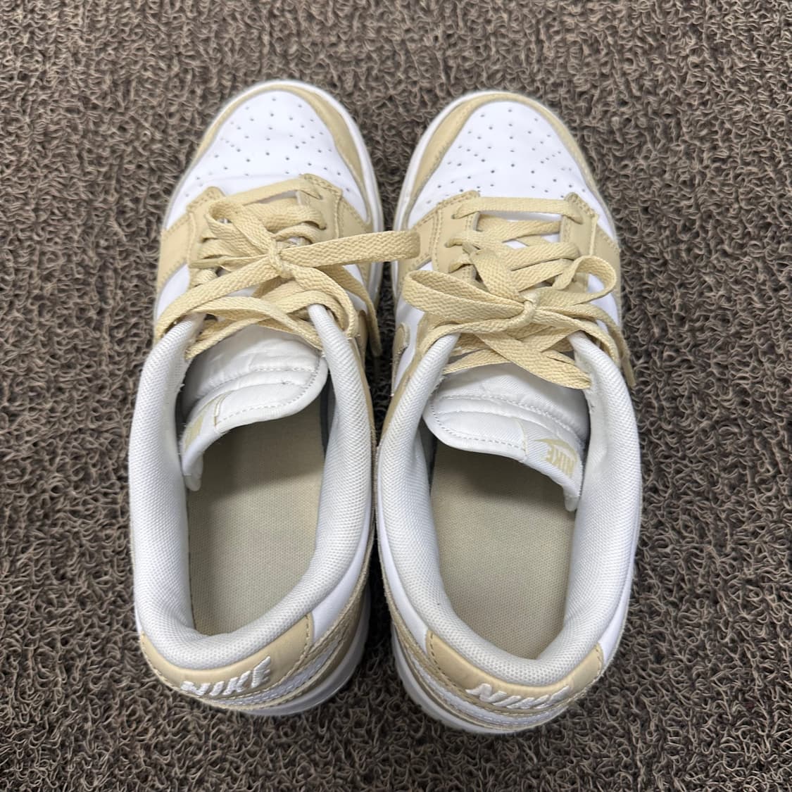 NIKE 나이키 덩크 로우 팀 골드 앤 화이트 270 상품이미지4