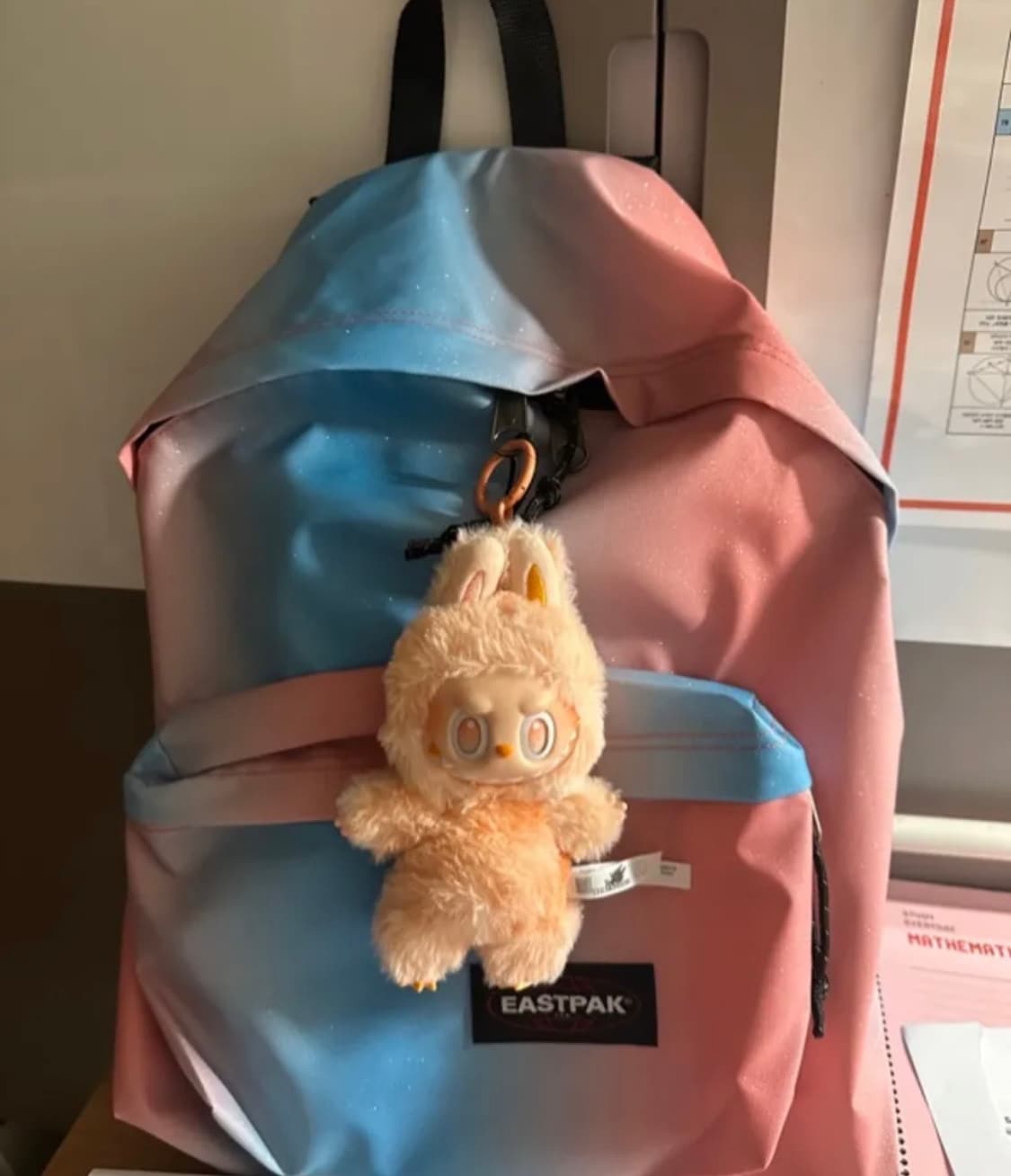 이스트팩 여자 백팩 상품이미지2