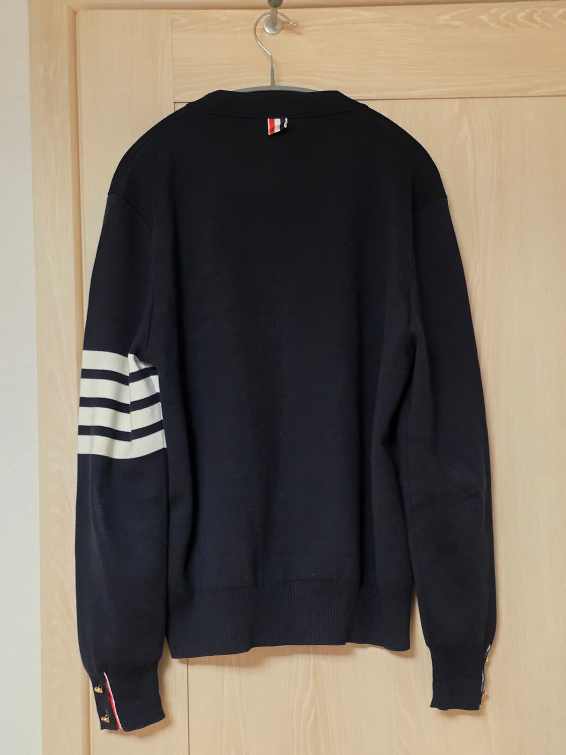 [3사이즈] 톰브라운 밀라노스티치 금장 가디건 네이비 상품이미지6