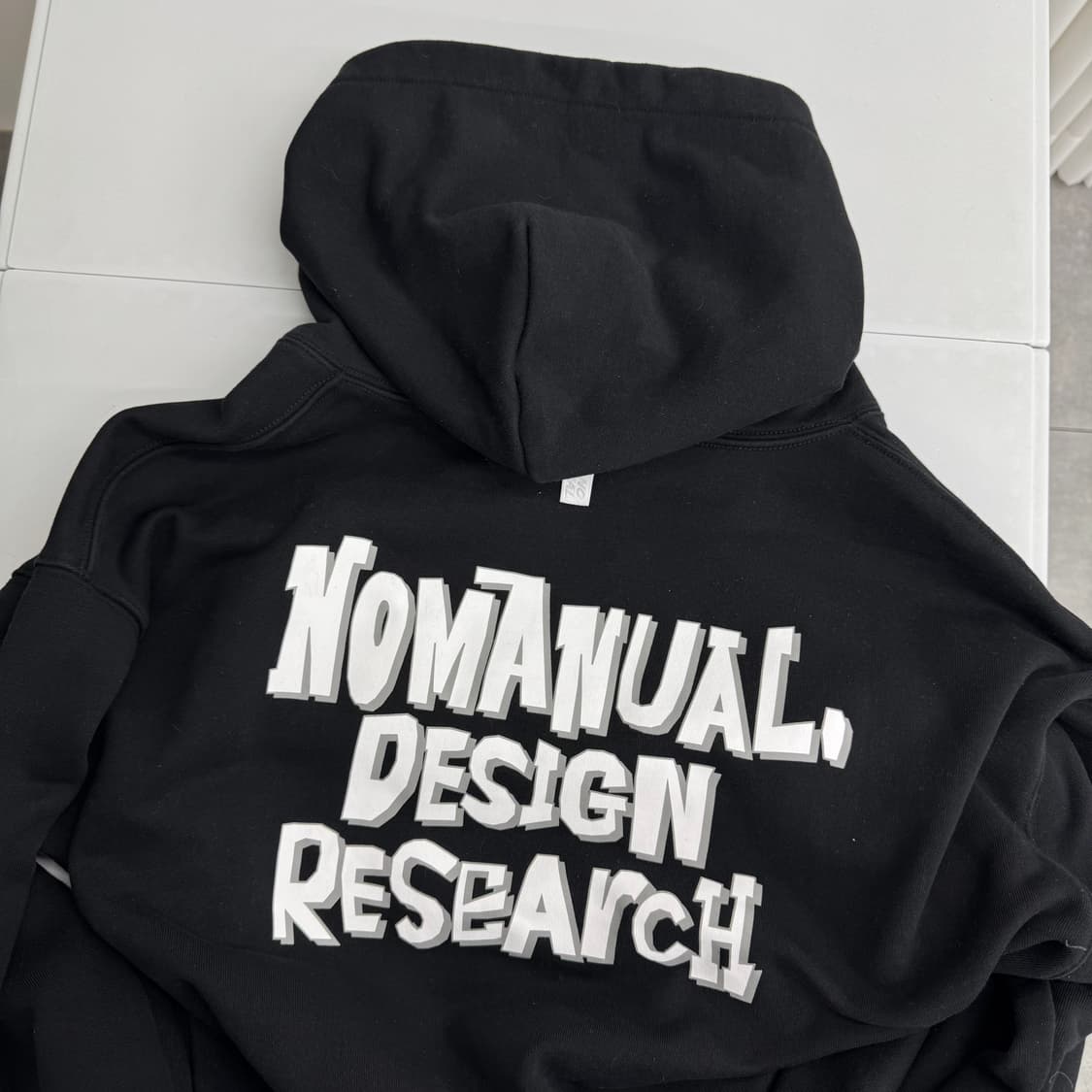 노매뉴얼 후드티 상품이미지1