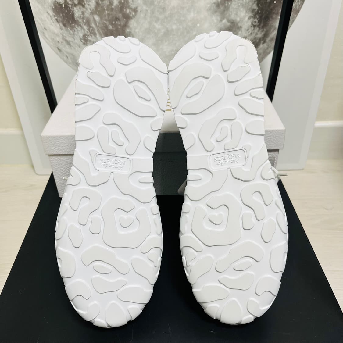 정품 40.5) 알렉산더 맥퀸 코드 트레이너 오버솔 스니커즈 260 상품이미지5