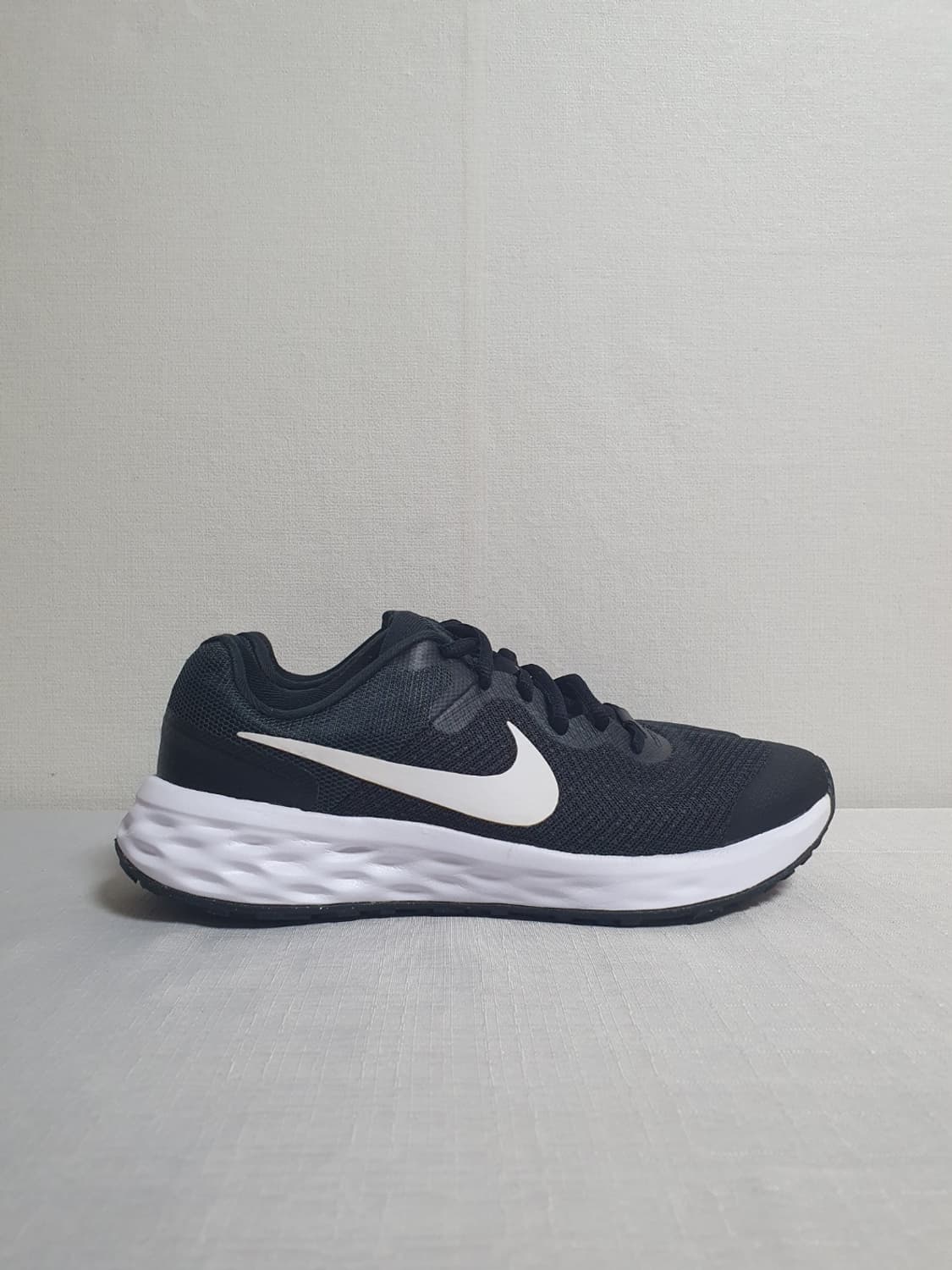 240mm 나이키 레볼루션 블랙 운동화 상품이미지1