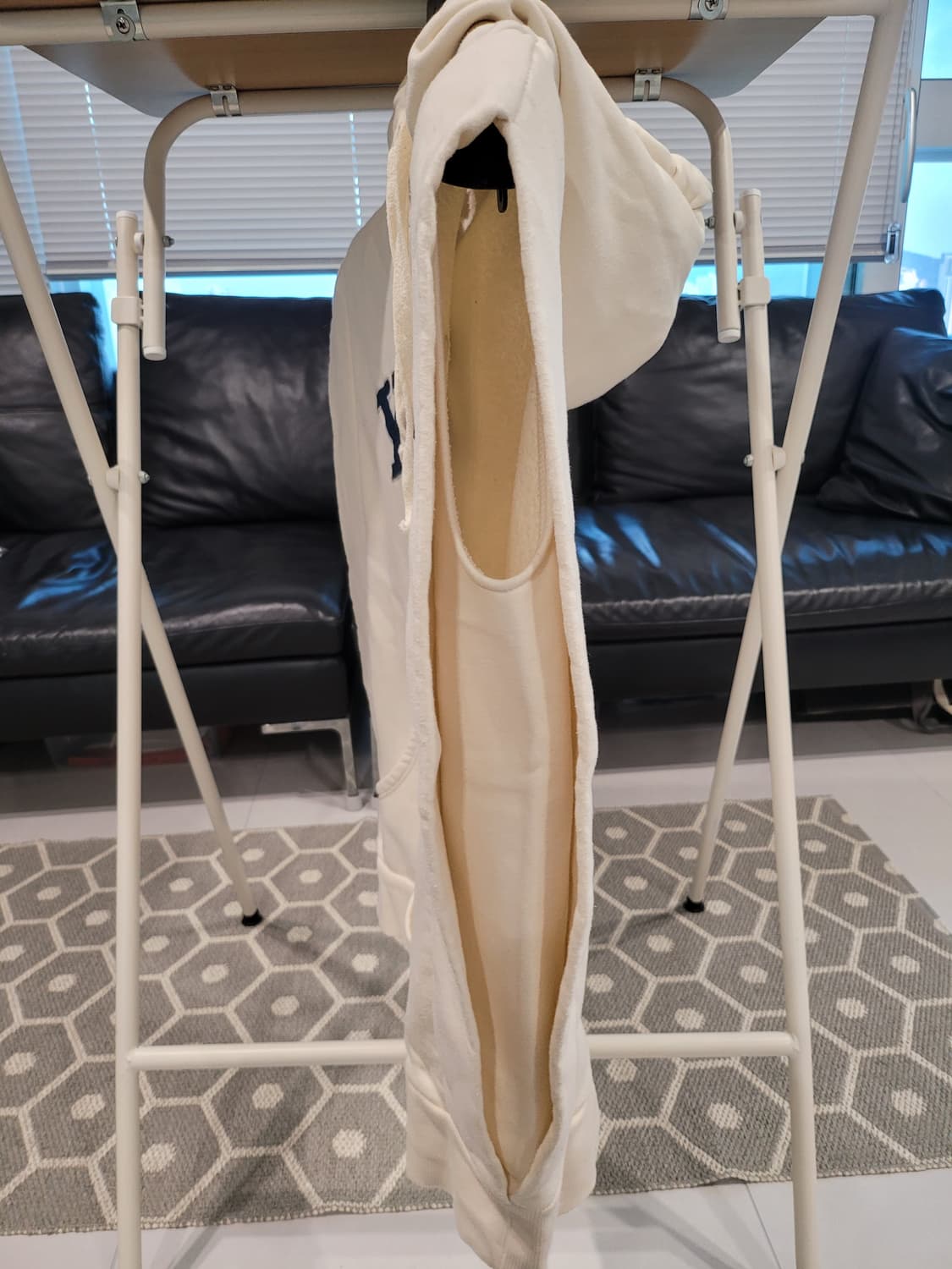 [ZARA x YALE] S 자라 예일 콜라보 슬리브리스 후드티 상품이미지3