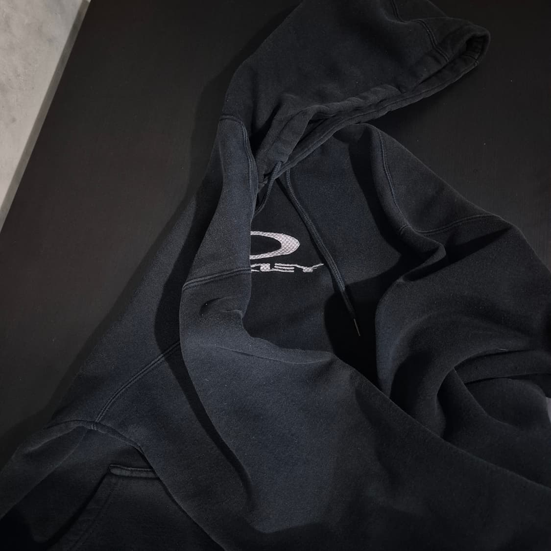 오클리 소프트웨어 00'S 로고 후드티 M사이즈 상품이미지6