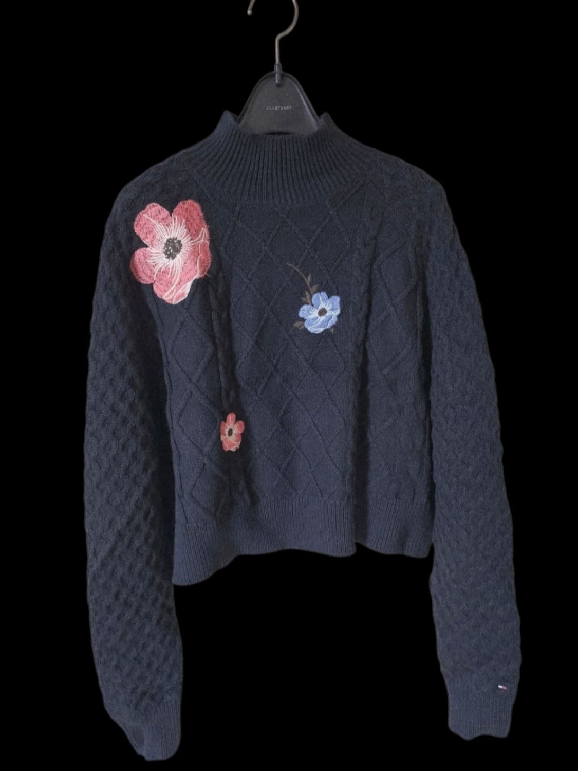 타미힐피거 네이비 플라워 자수 모크넥 크롭 여성 니트 55 상품이미지7