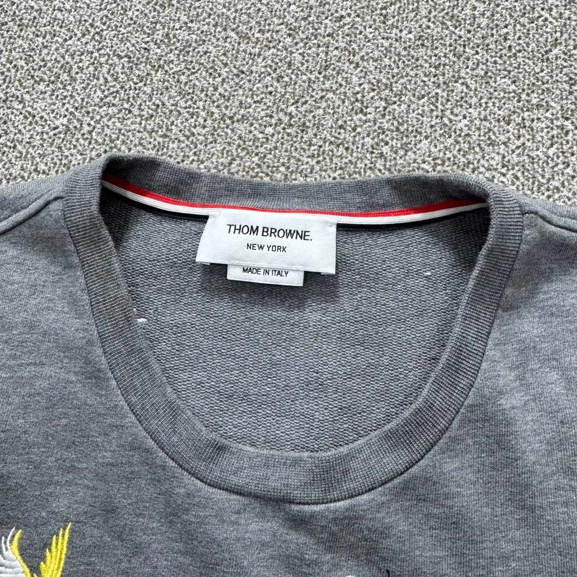 톰브라운 버드 앤 비 맨투맨 상품이미지2