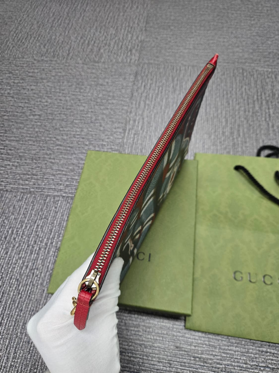 [특가][한정판] 구찌 킹스네이크 클러치백 상품이미지5