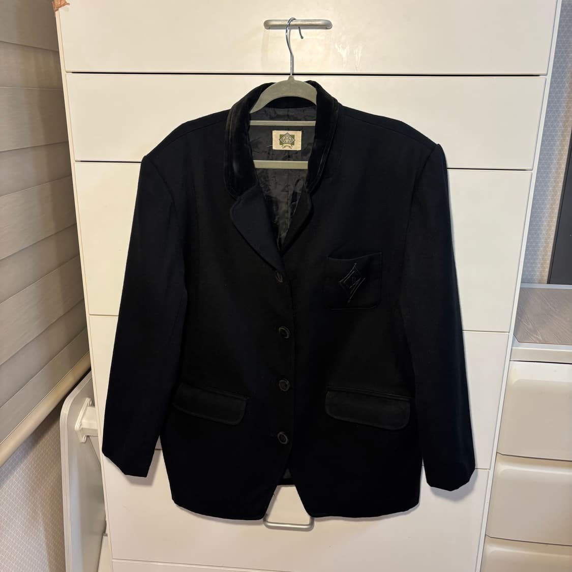 블랙 벨벳 카라 로고 울 핏좋은 자켓 상품이미지2