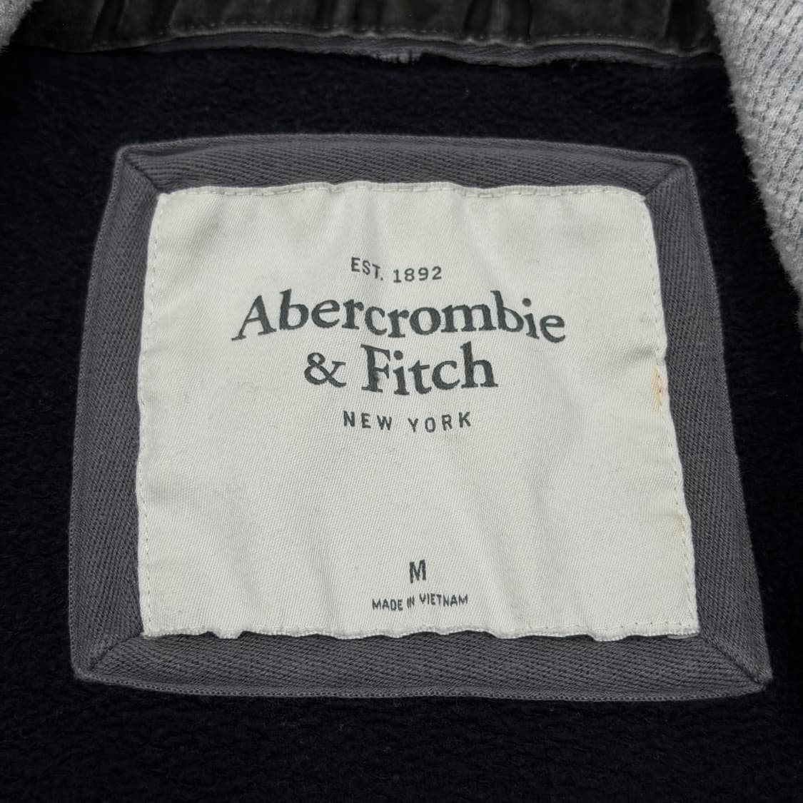 아베크롬비 빈티지 Y2K 네이비 스펠로고 기모 후드집업 자켓 M 상품이미지4