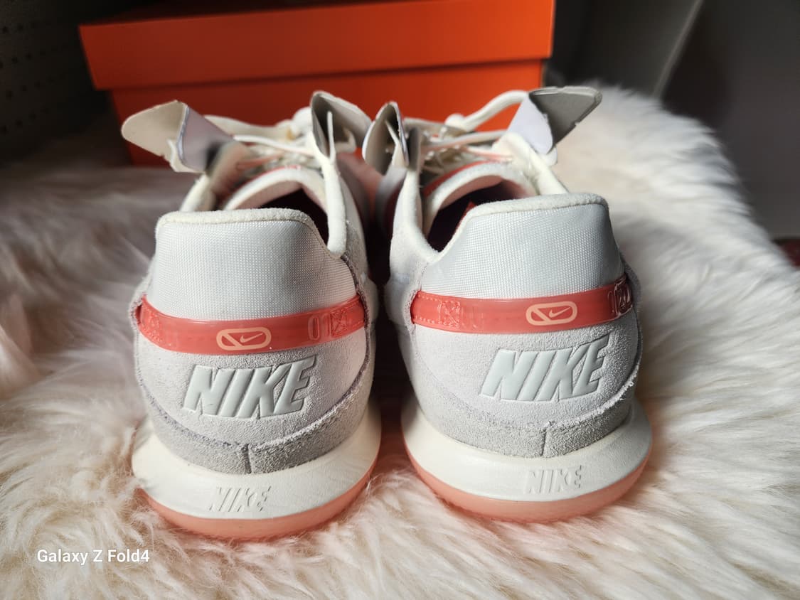 나이키 스트리트 가토 풋살화 270mm 새상품 판매합니다. 상품이미지4