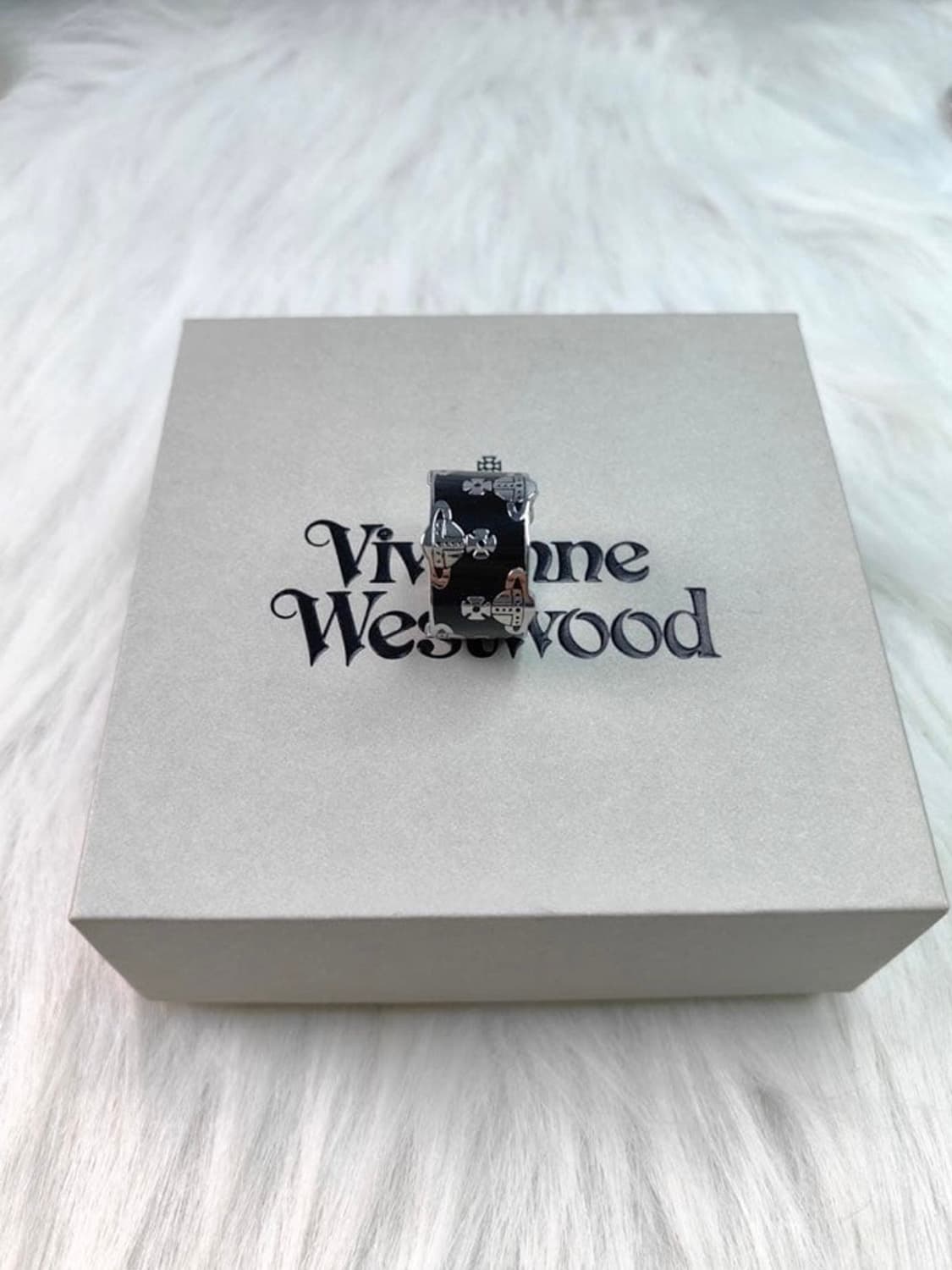 비비안웨스트우드 아카이브 블랙실버링 반지(풀구성) 상품이미지3