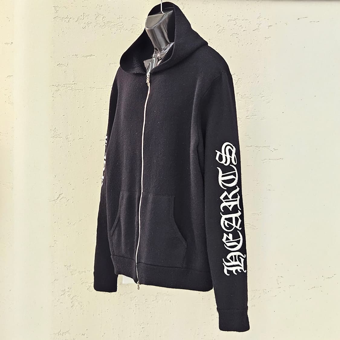 [XL] 크롬하츠 레터링 자수 캐시미어 후드집업 블랙 AB1213C163 상품이미지3