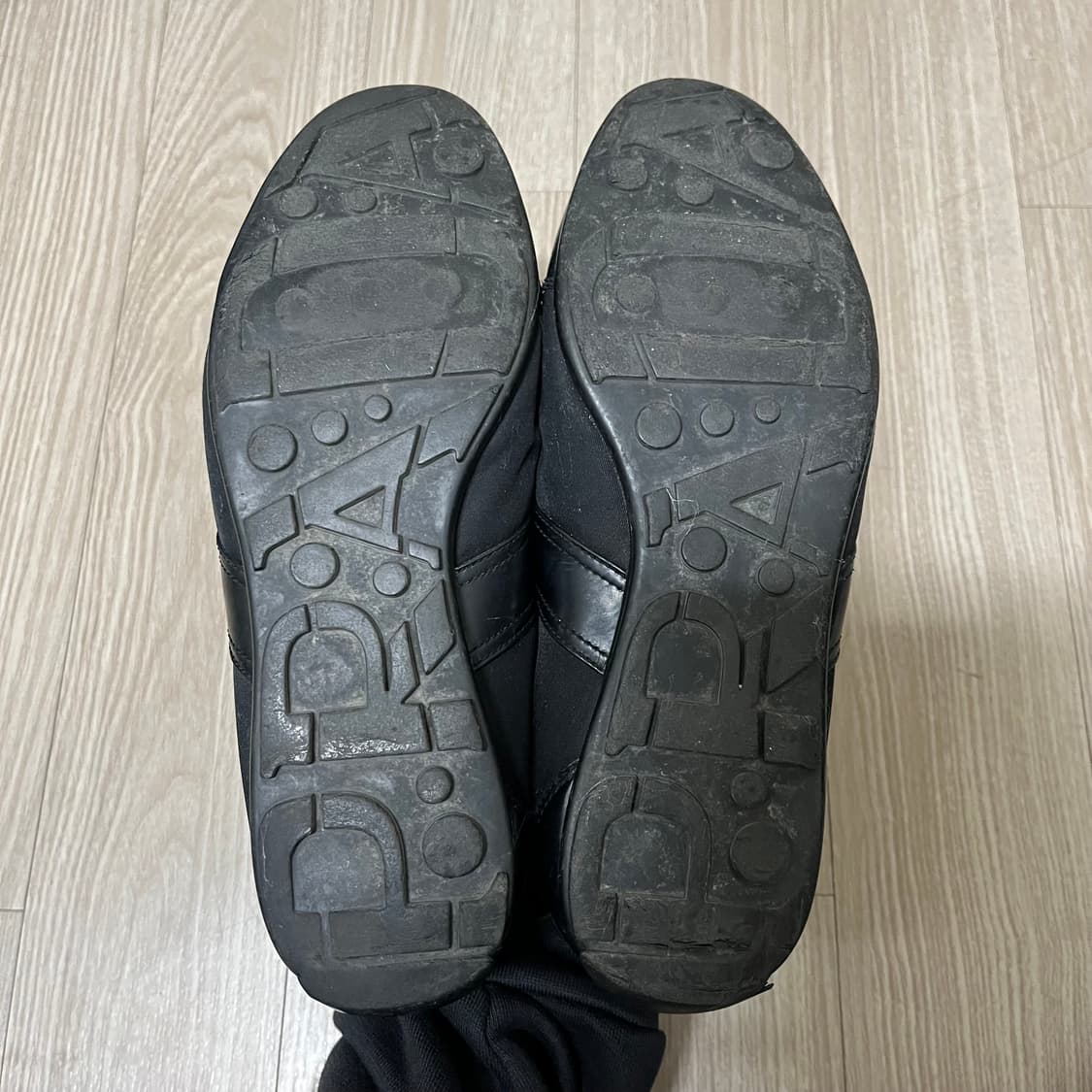 [eu38,240-245] 프라다 신발 블랙 상품이미지5