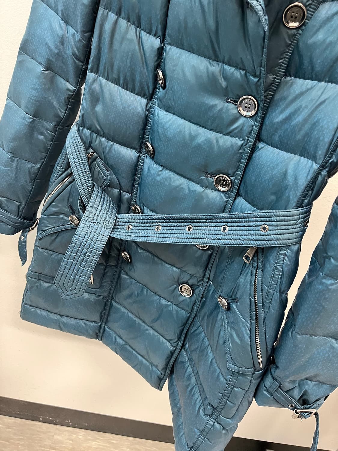 여) 버버리 브릿 틸블루 구스 롱패딩 상품이미지7