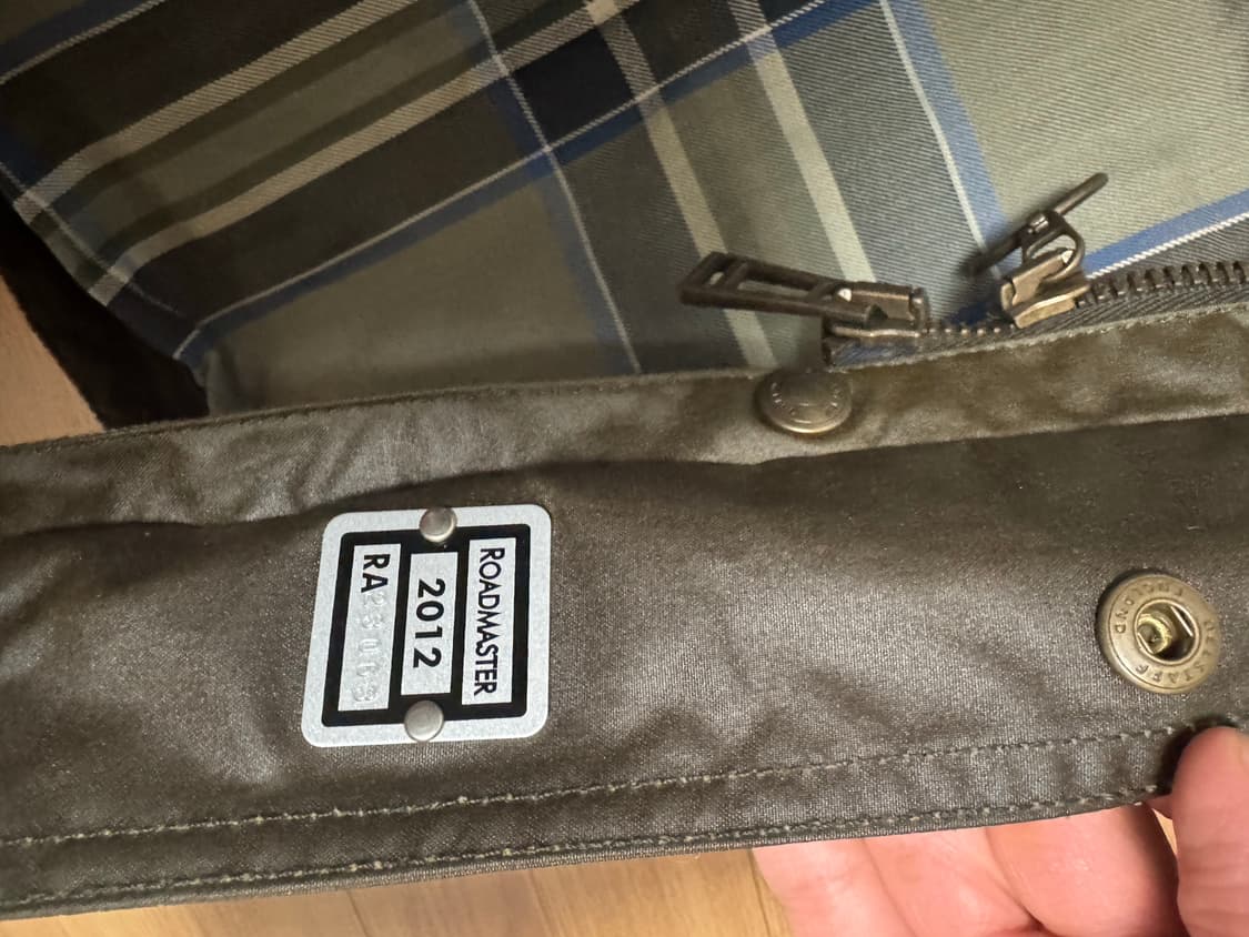 벨스타프 로드마스터 올리브 50 사이즈 상품이미지6