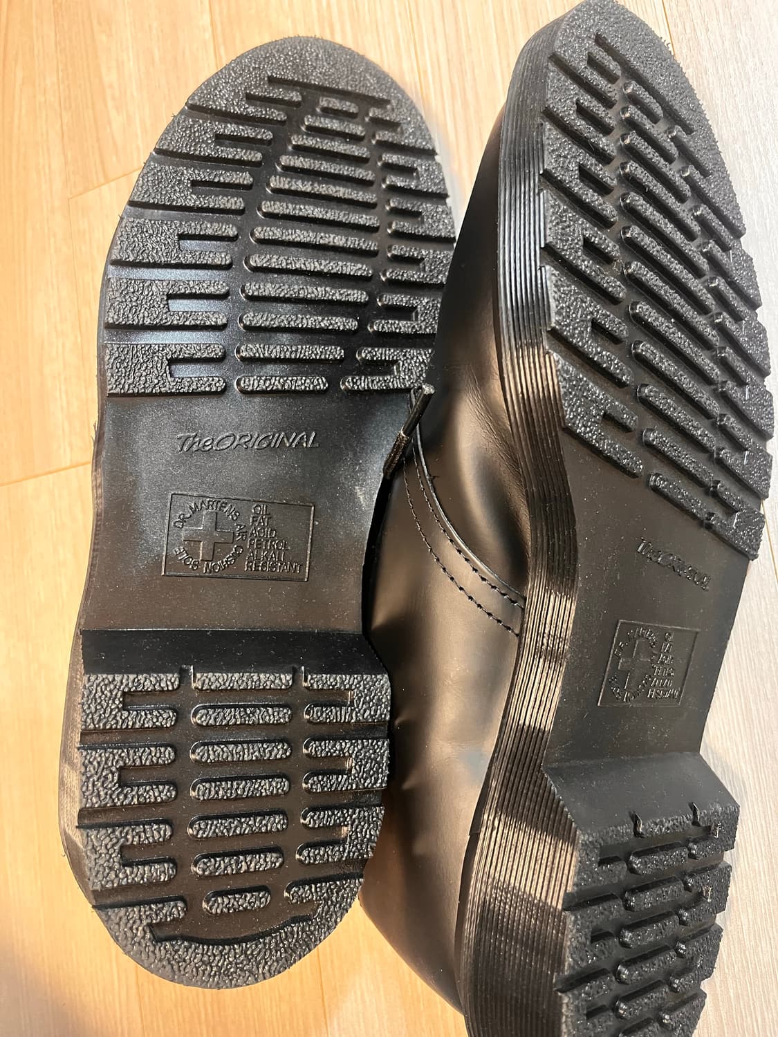 닥터마틴 1461 3홀 모노 블랙 상품이미지4