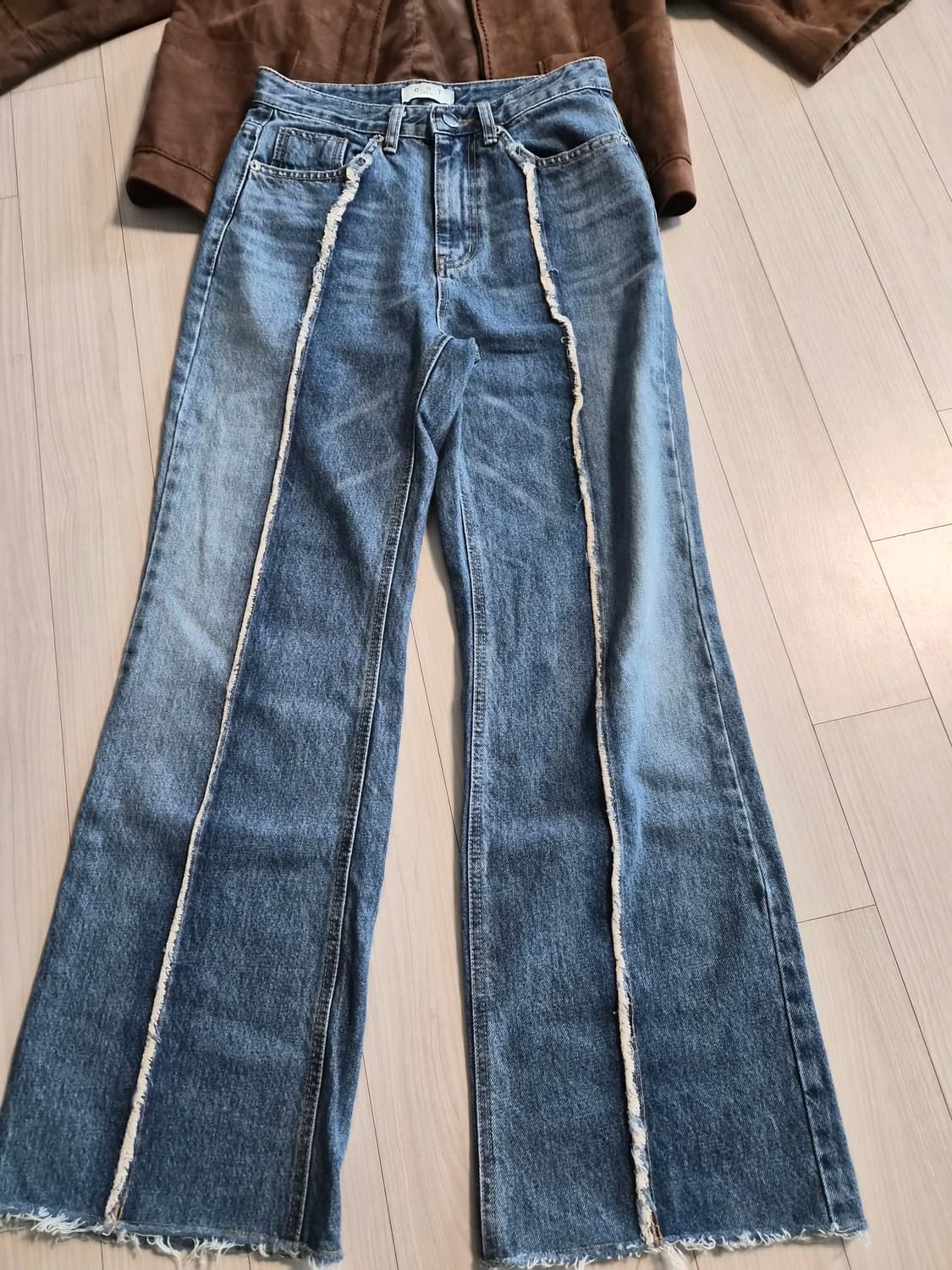 [OOT seoul] 유니크한 배색 와이드 데님 팬츠 (S사이즈) 상품이미지2