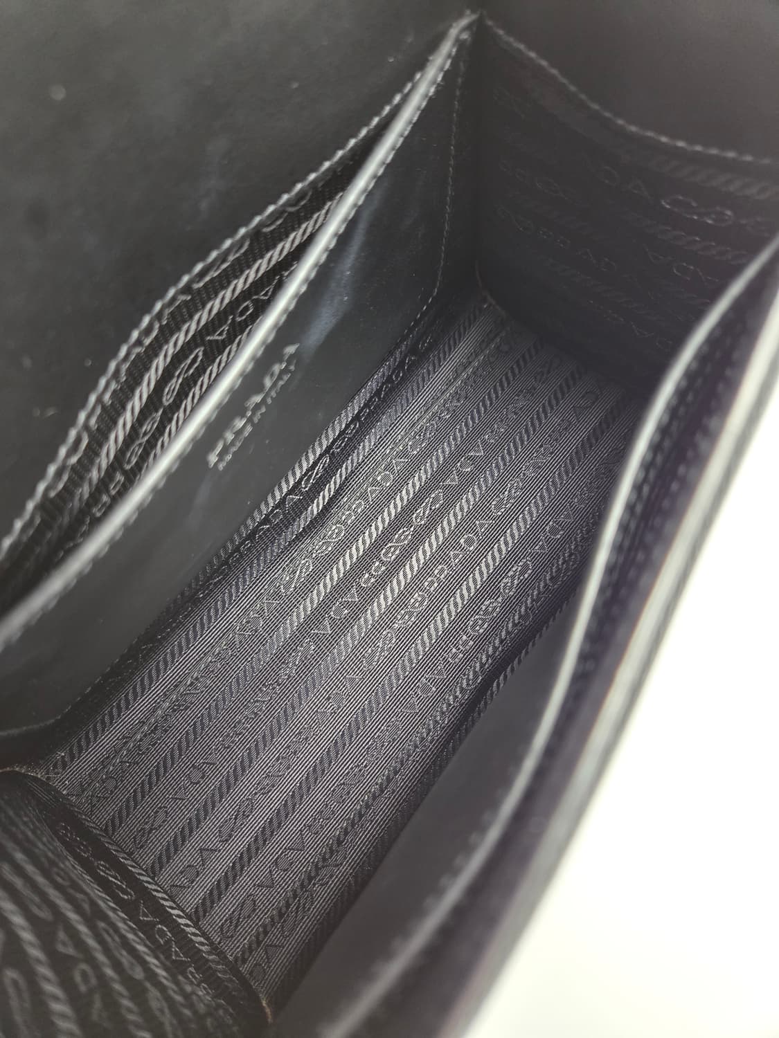 프라다 사피아노 모노크롬 스몰체인1BD127 상품이미지6