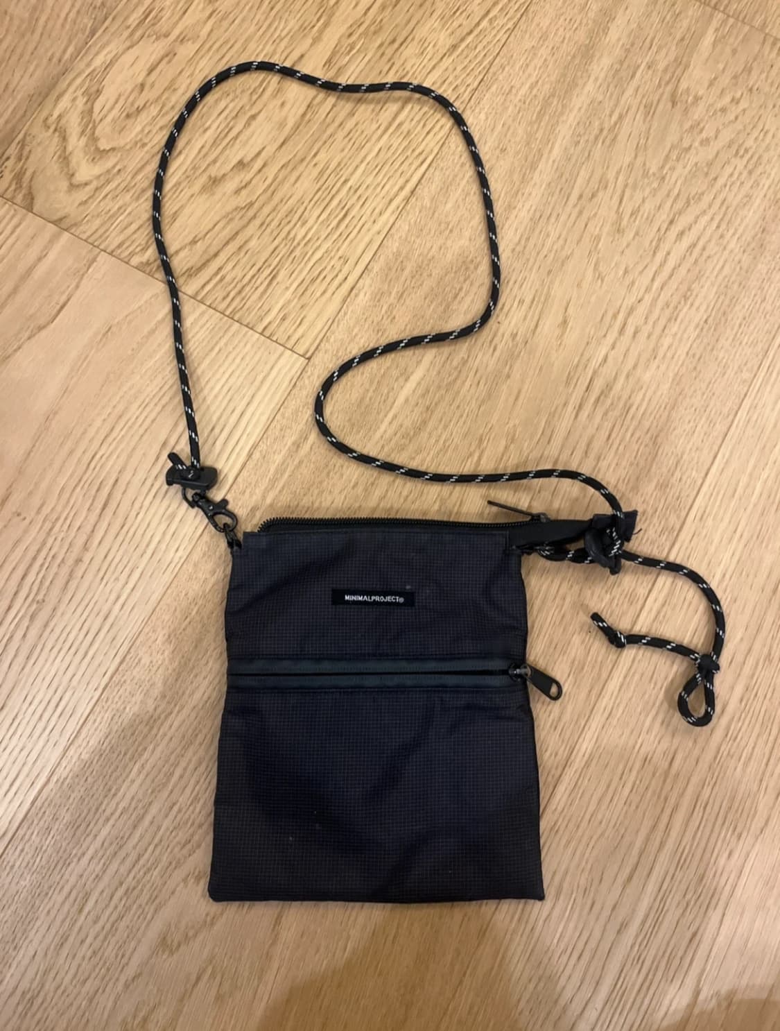 미니멀프로젝트 크로스백 상품이미지1