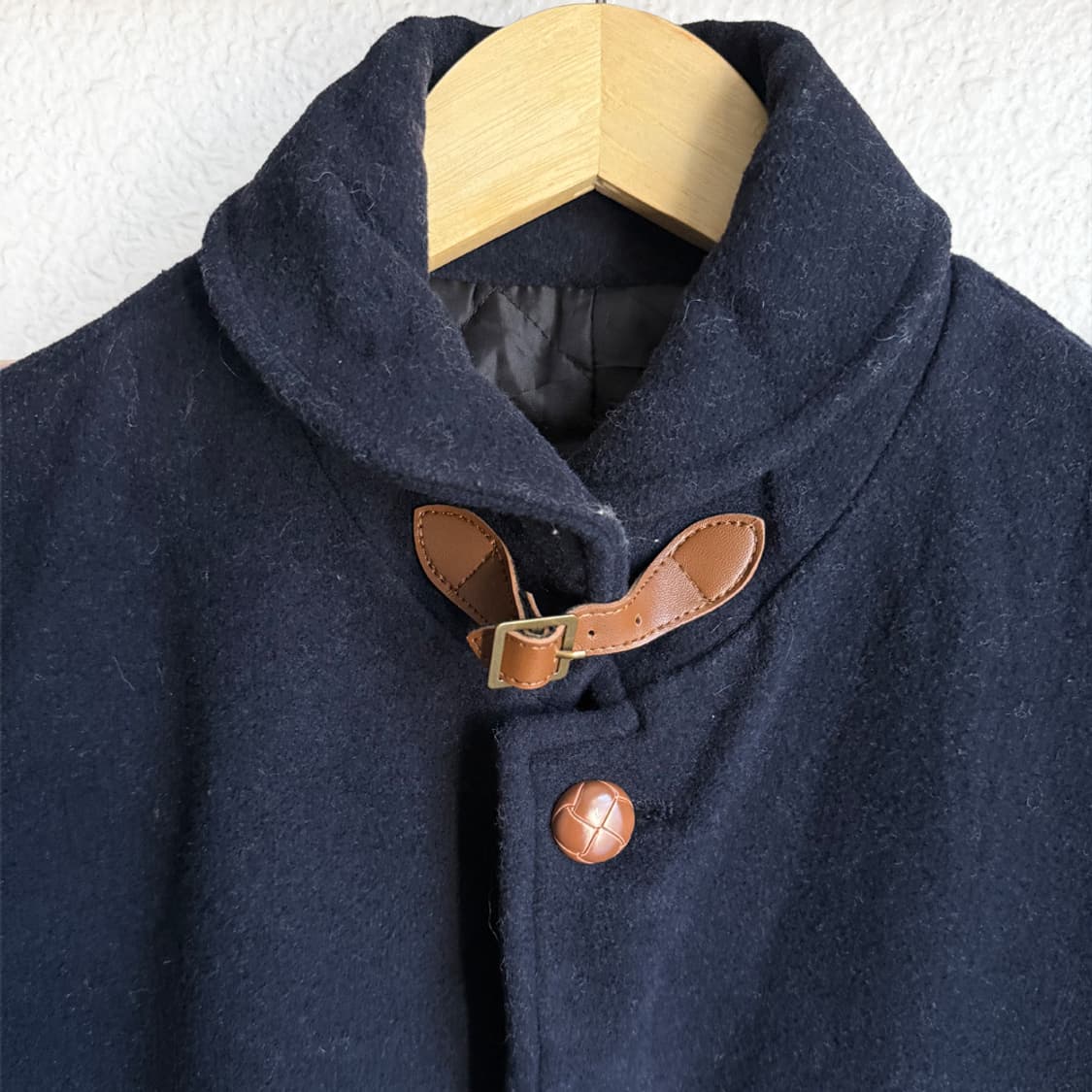 우드 버튼 네이비 코지 코트  상품이미지4