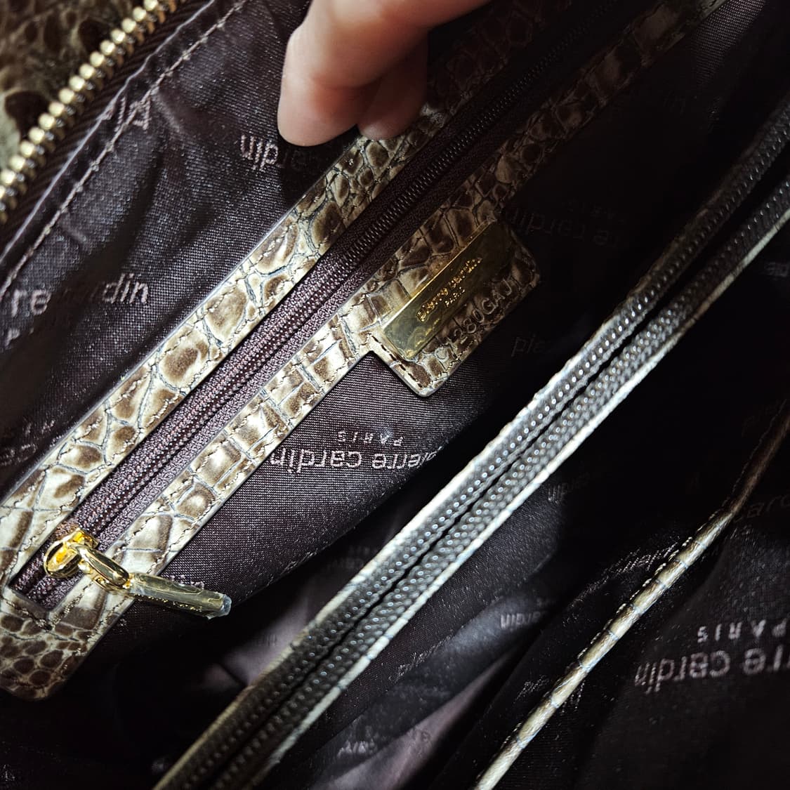 피에르가르댕 크로커다일 카키 브라운 레더 토트백  상품이미지9