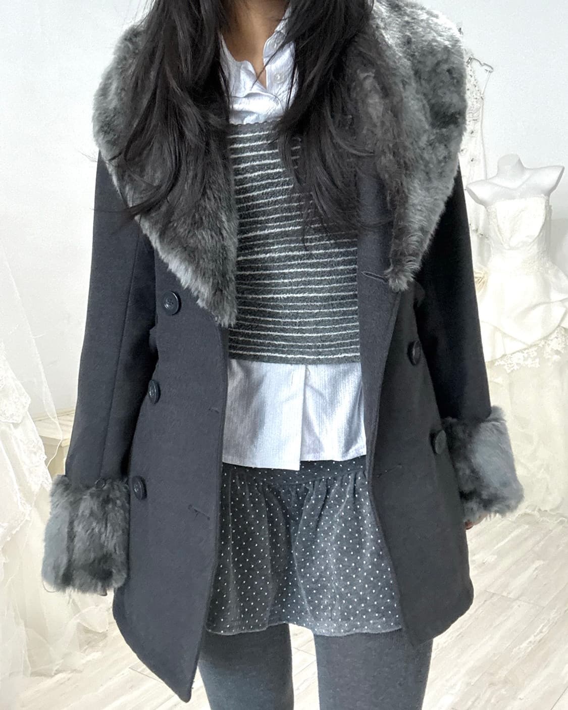 Charcoal Fur-Trim Double-Button Coat 상품이미지4