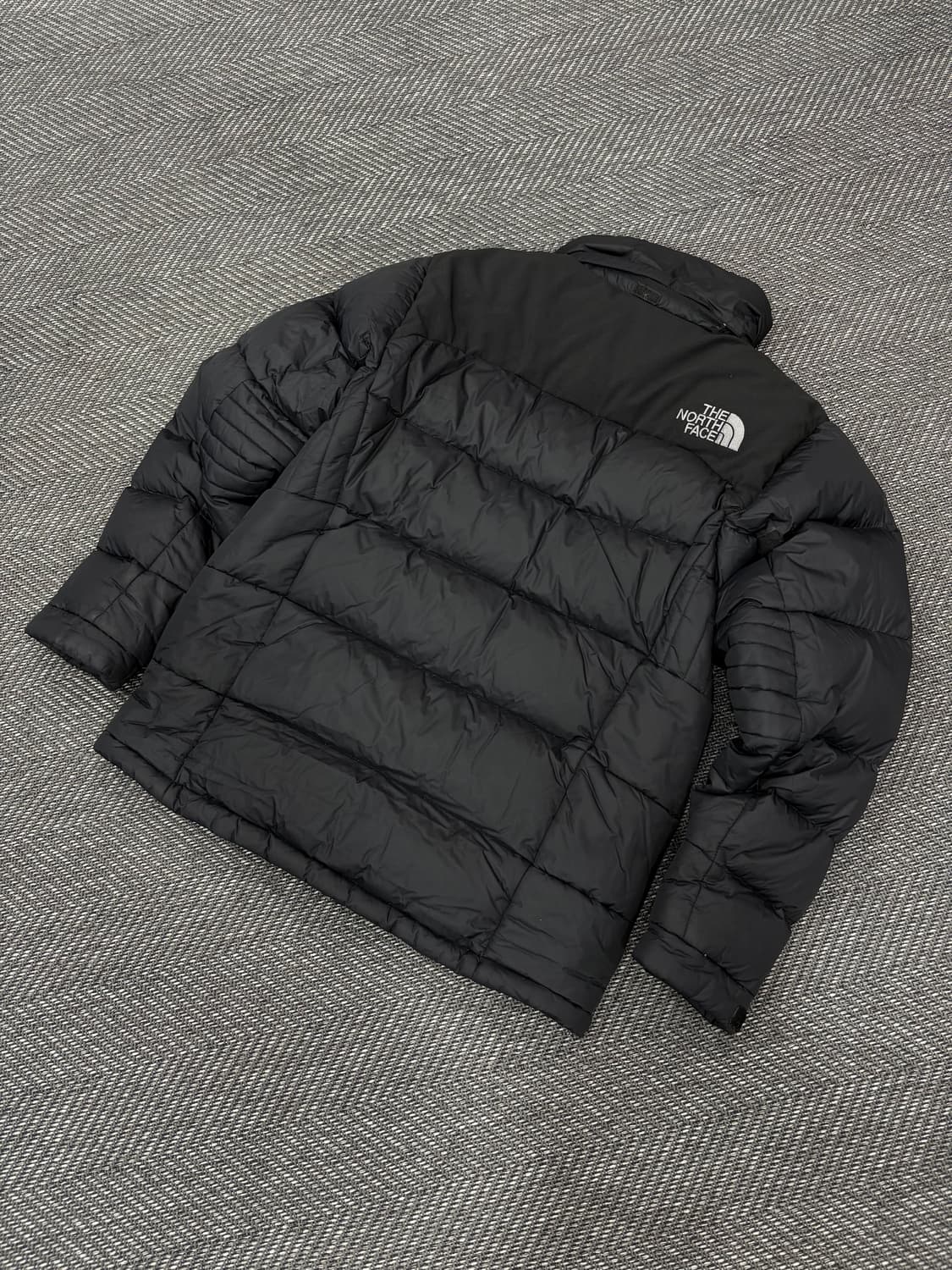 노스페이스 패딩 블랙 상품이미지7