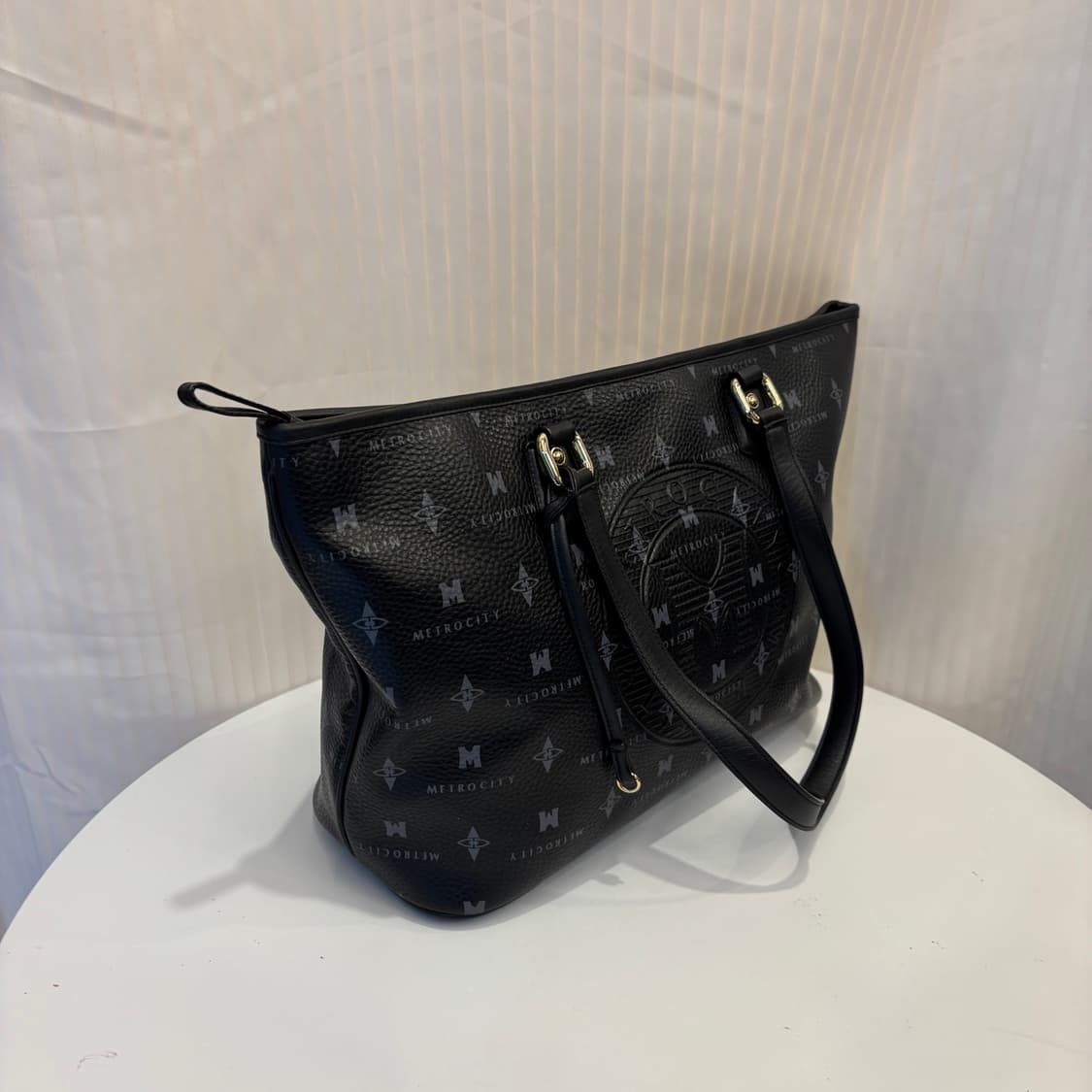 정품 메트로시티 가죽 숄더백     상품이미지2