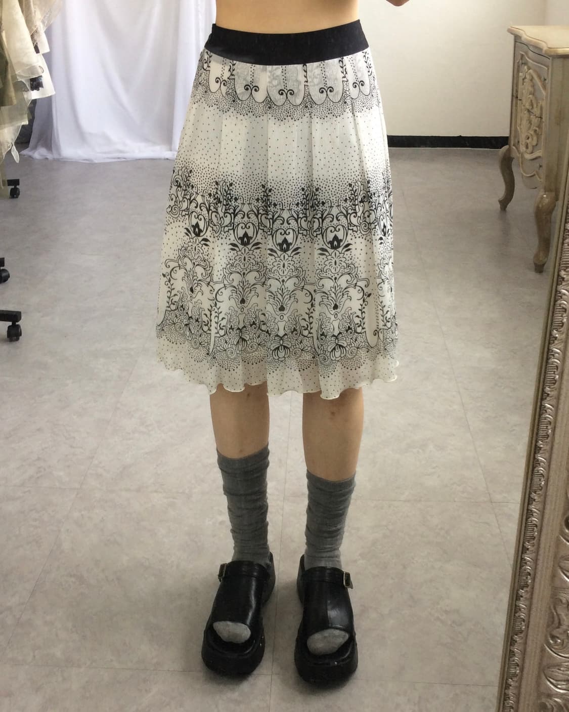 Pattern point pleats midi skirt 상품이미지4