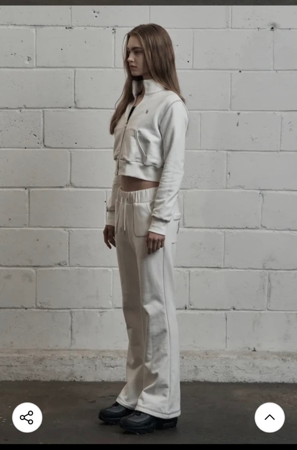 시너진 스티치 부츠컷 스웨트팬츠랑 자켓 셋업 화이트 색상 새제품 상품이미지2