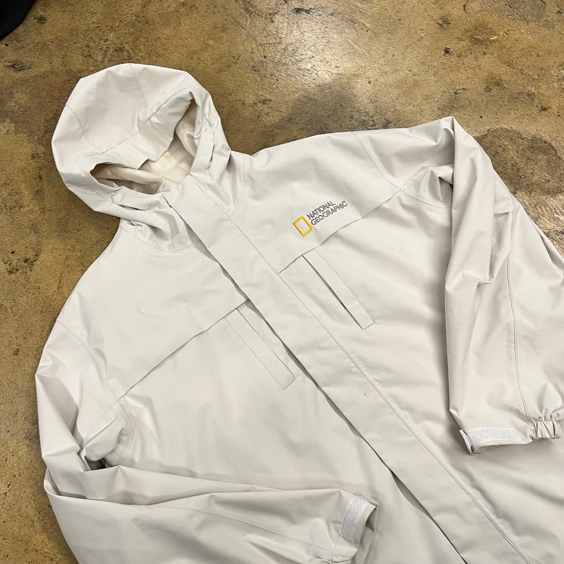 [정품/2XL] 내셔널지오그래픽 후드 바람막이 아이보리 b8 상품이미지1