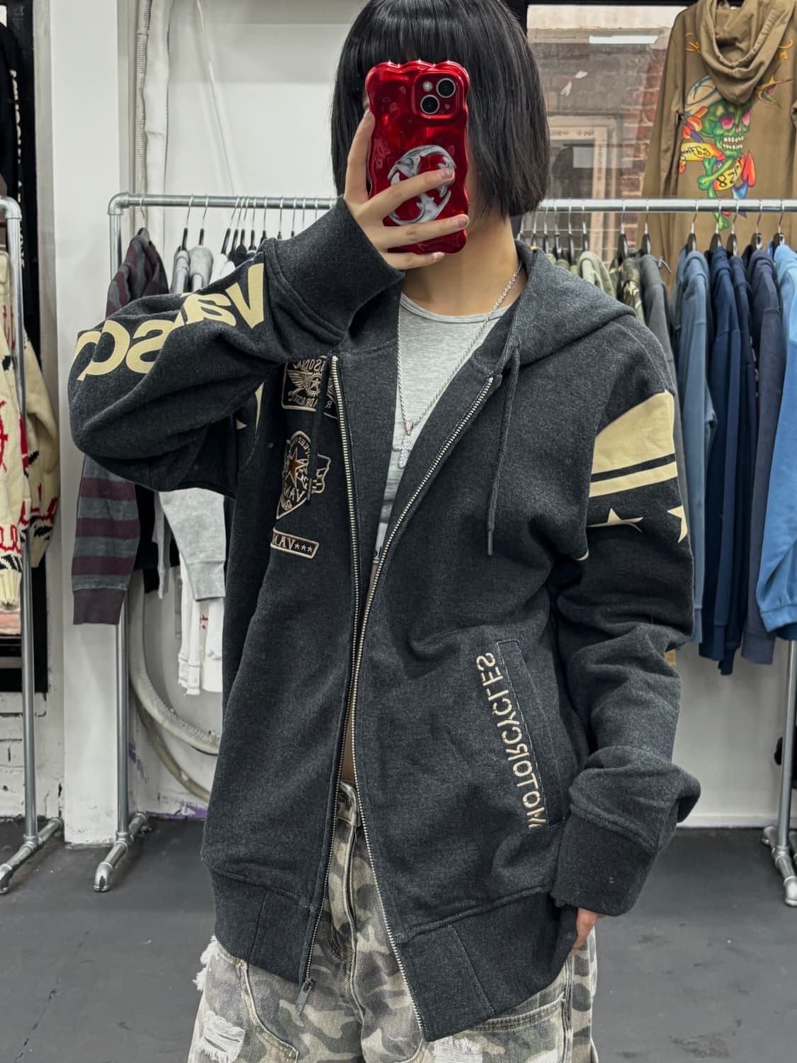 밴슨 레더 스타 패치 그레이 후드집업 상품이미지5