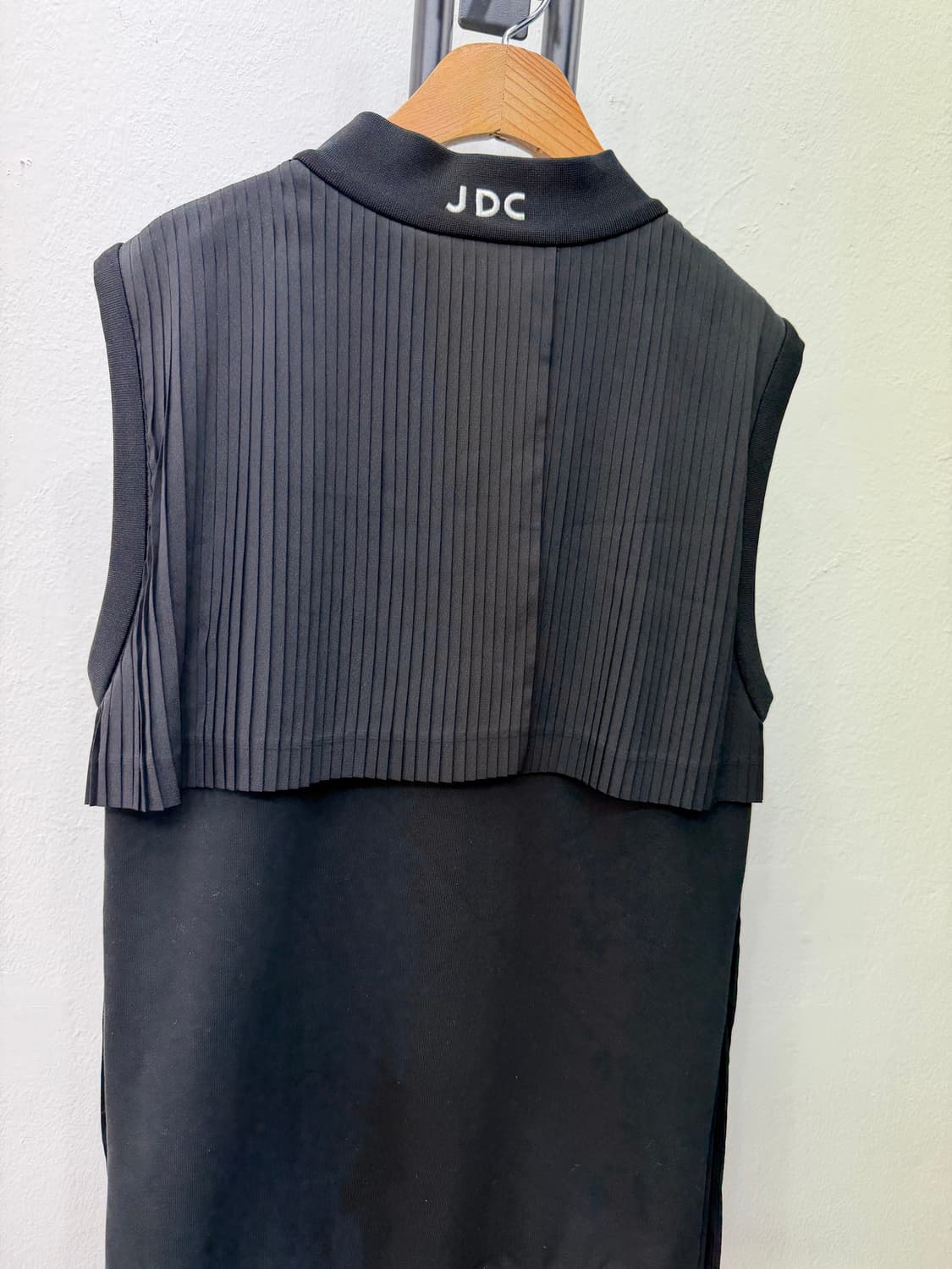 정품) 럭키슈에뜨 플리츠 레이어드 민소매 블라우스 티셔츠 36 상품이미지5