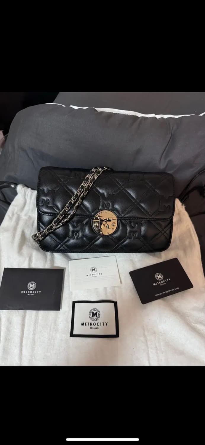 새상품급/풀구성) 메트로시티 체인 크로스백 상품이미지3