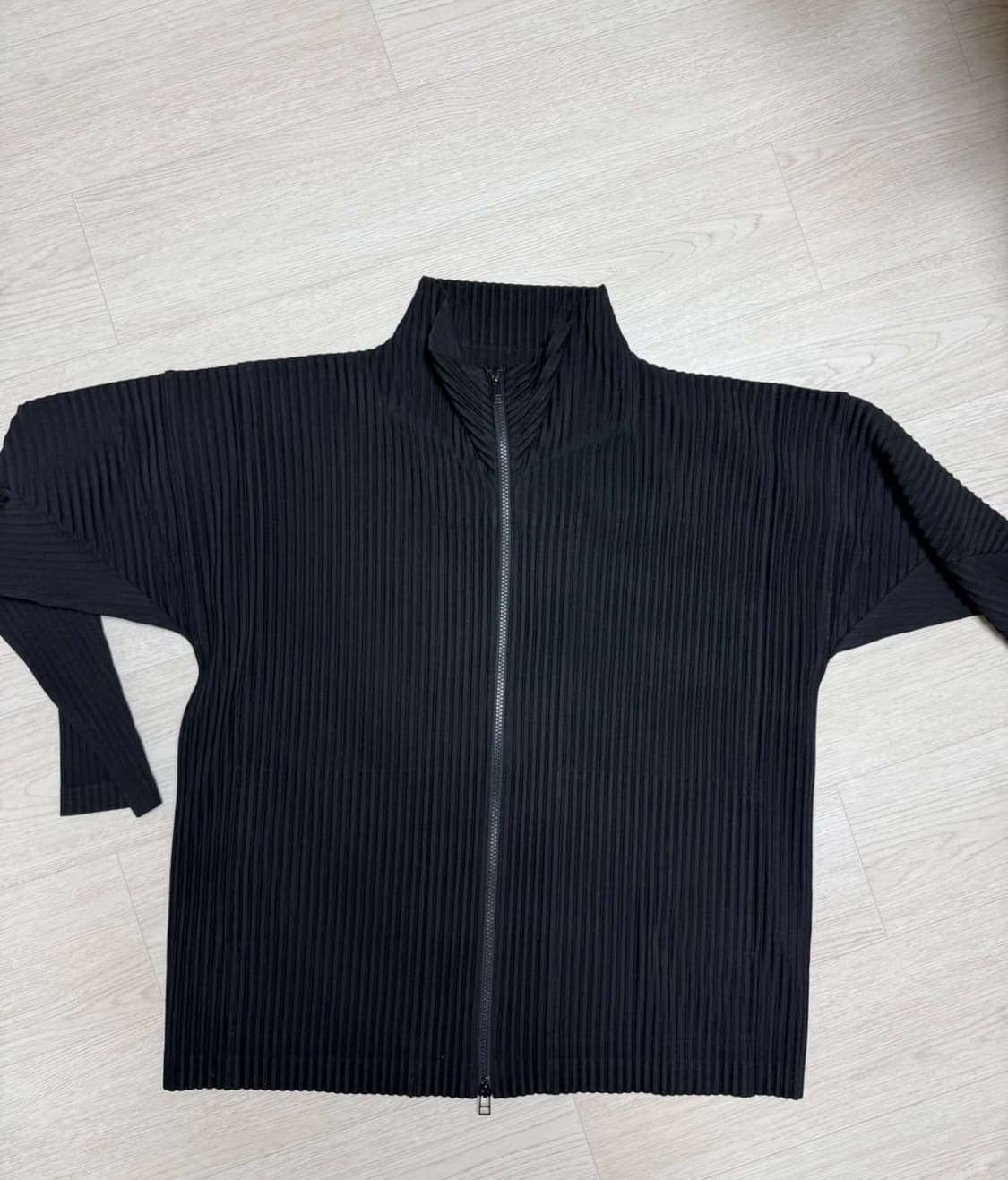 옴므 플리츠 하이넥 집업 상품이미지4